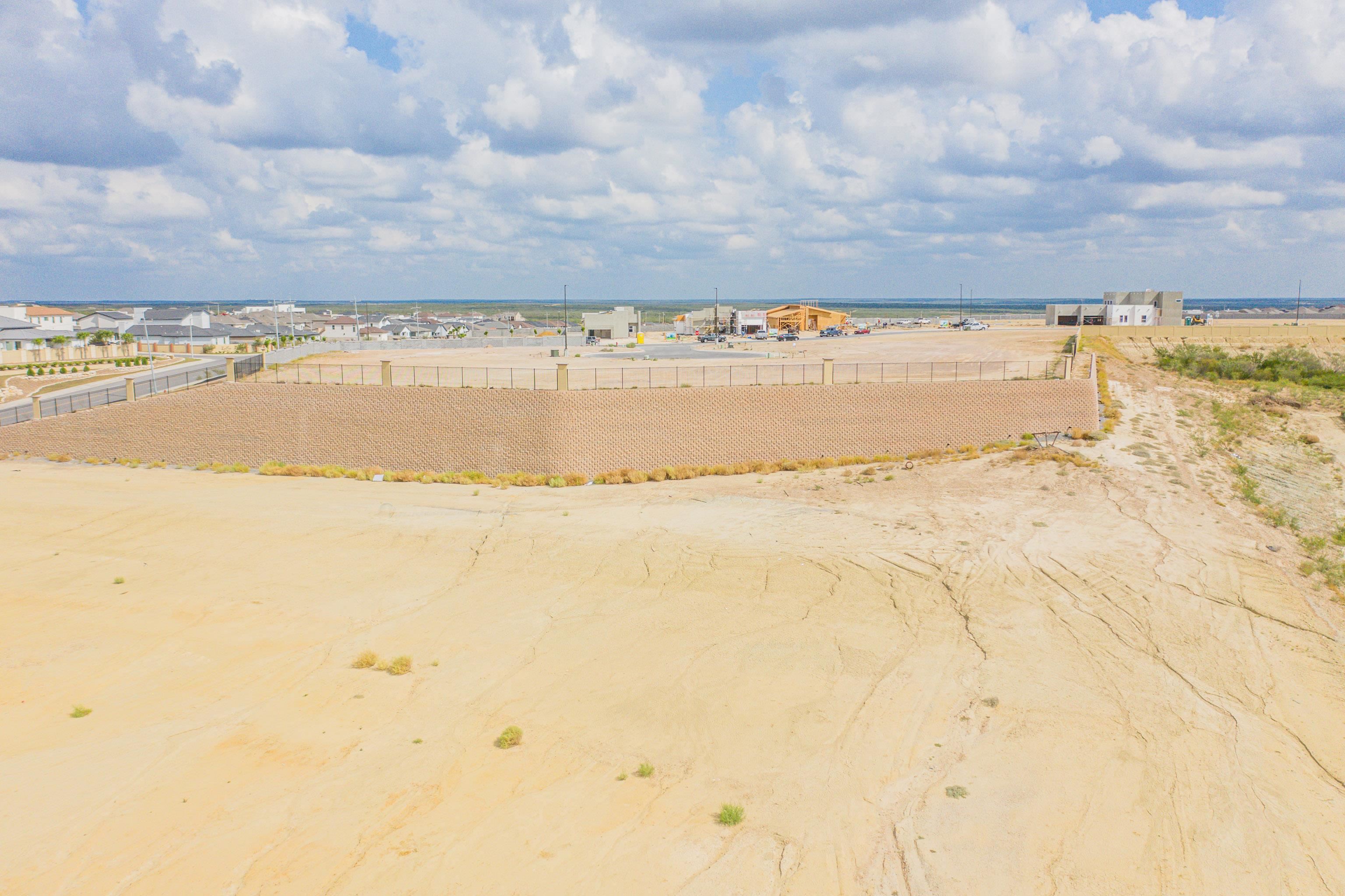 100 Panorama Dr. Property Photo 11