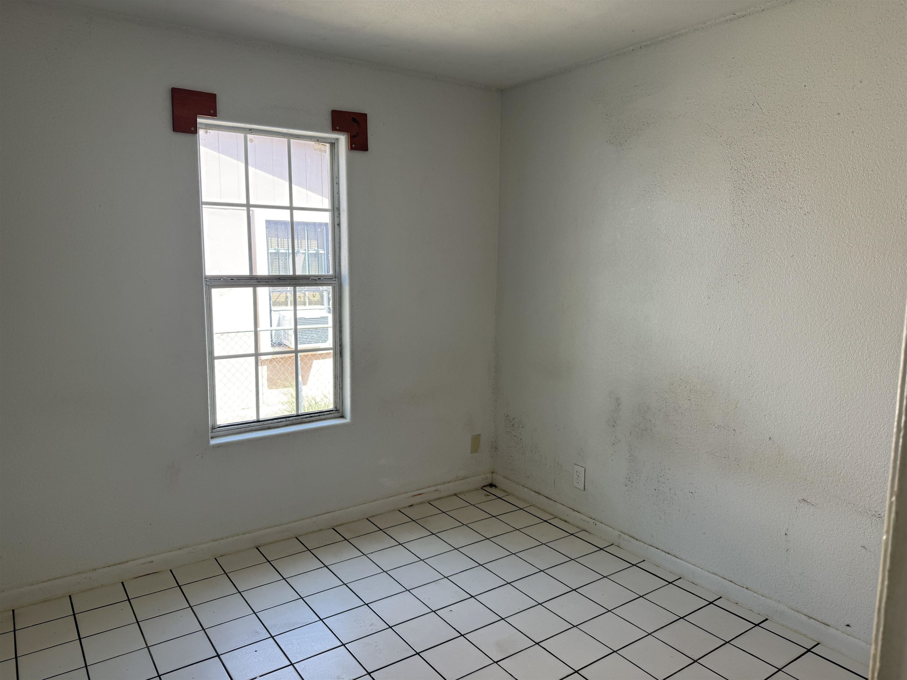 2218 E Price St Property Photo 6