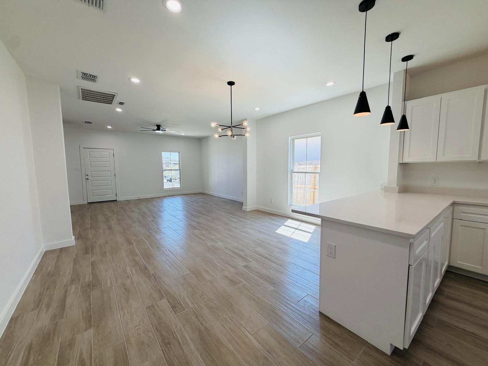 5608 Moses Lp. Property Photo 3