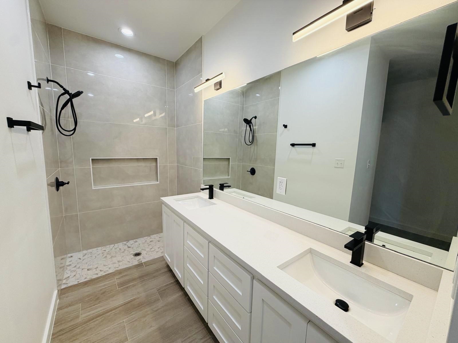 5608 Moses Lp. Property Photo 9