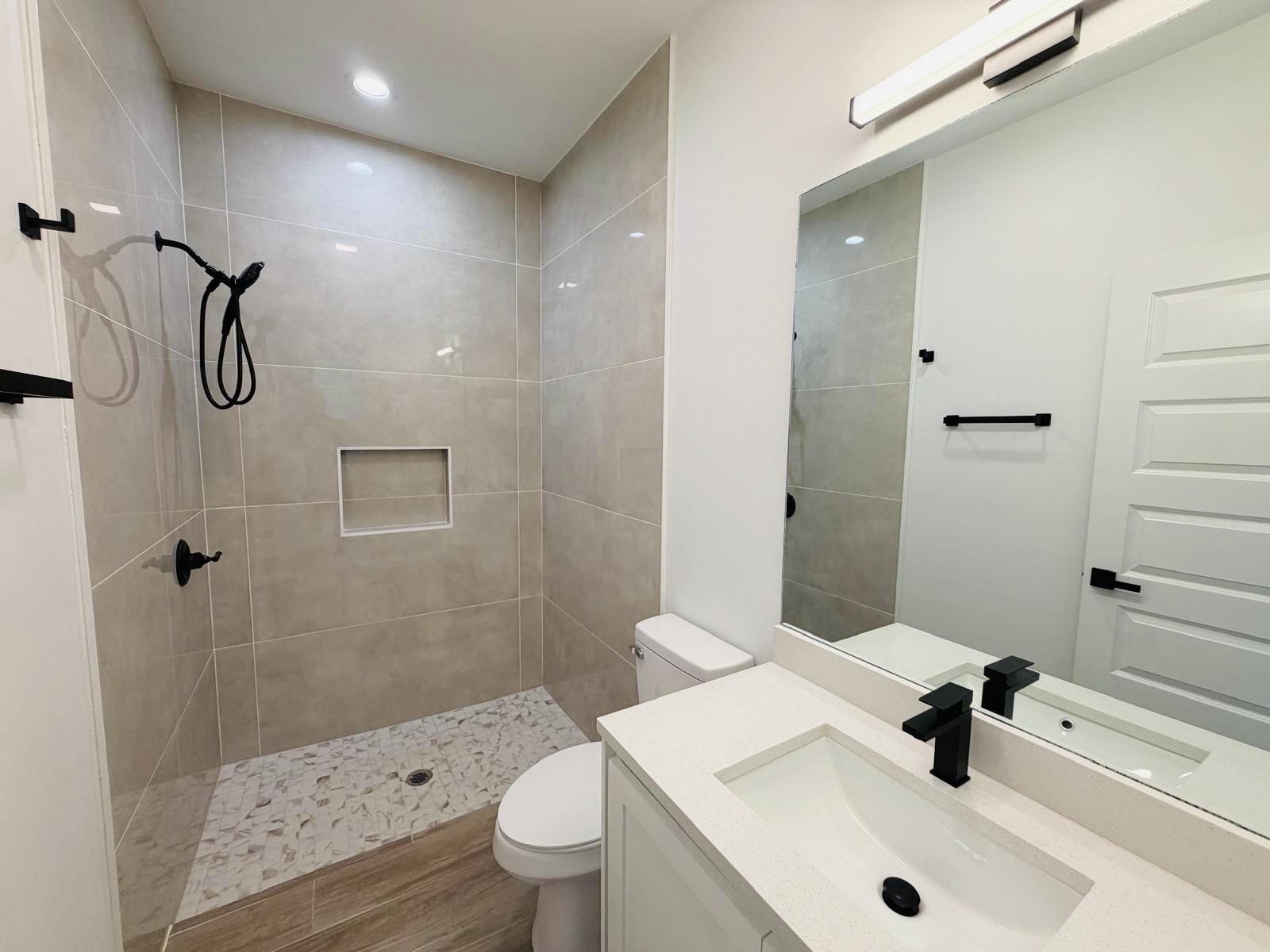 5608 Moses Lp. Property Photo 12