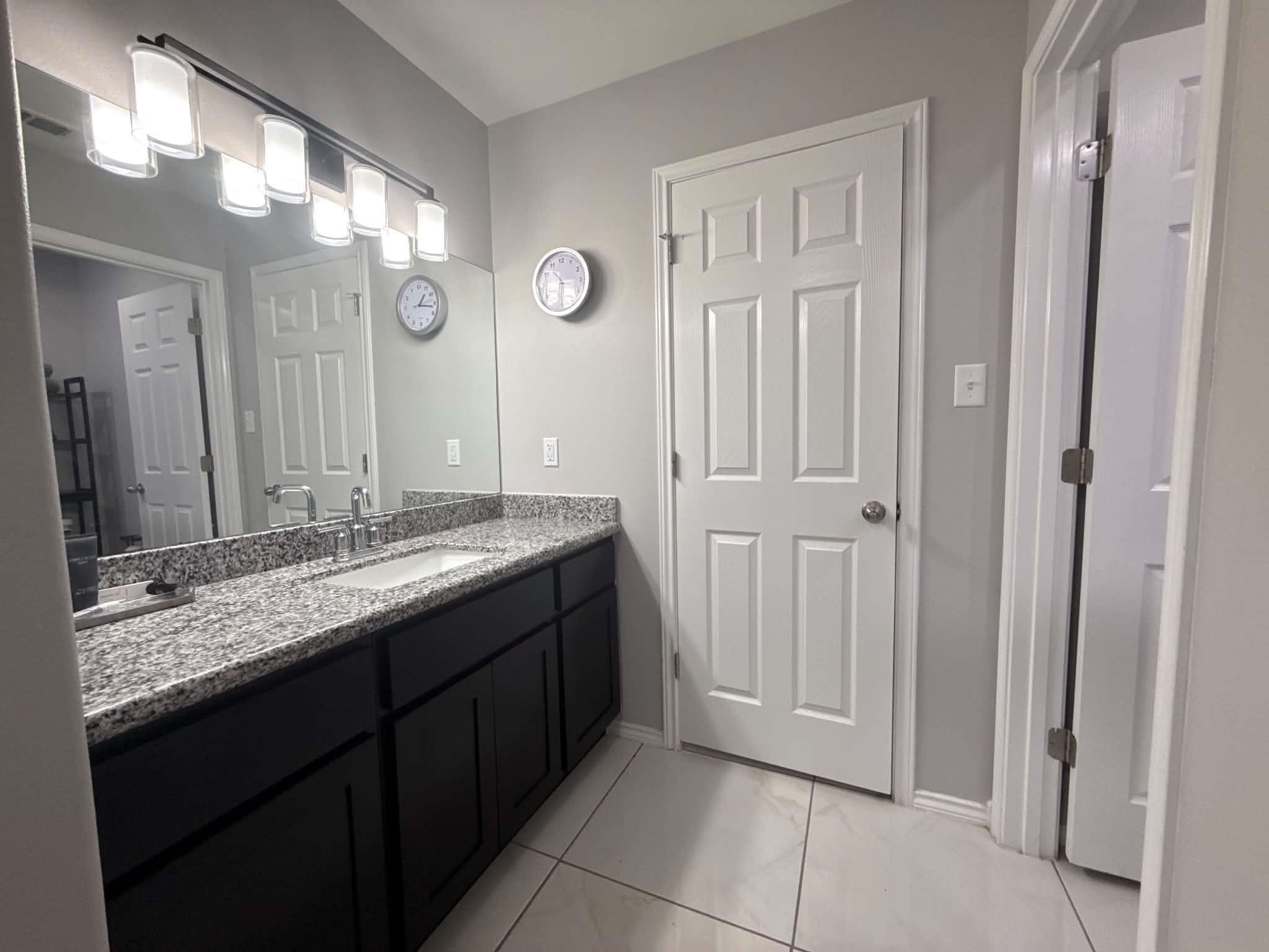 5013 Castano Dr. Property Photo 10