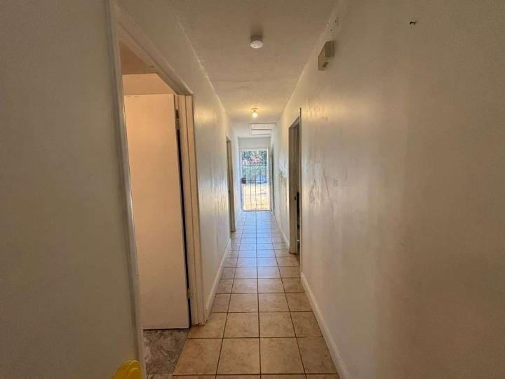 315 Alicante Dr Property Photo 6
