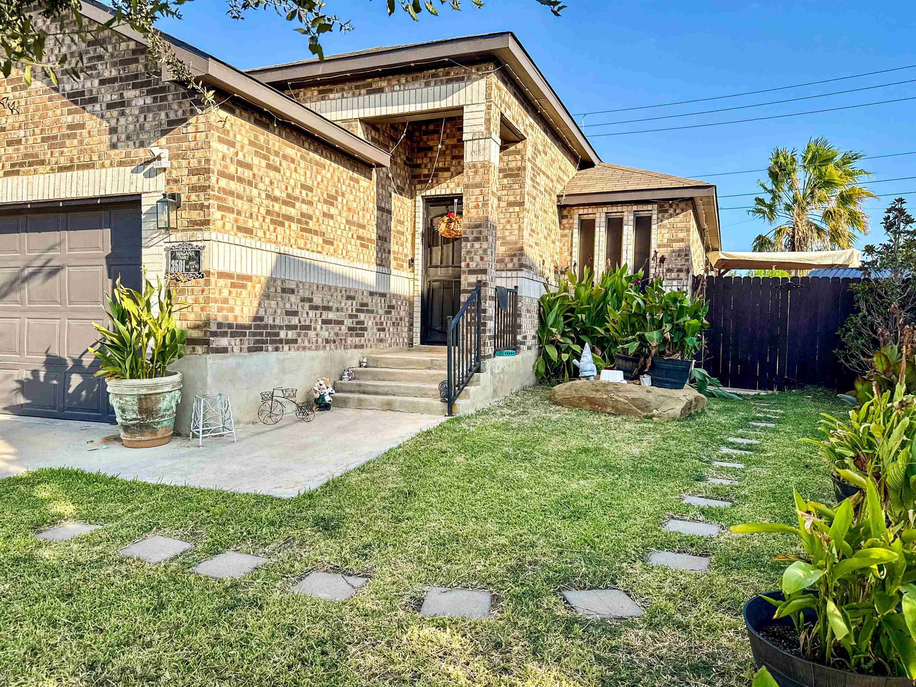 3501 Jose De La Paz Property Photo 3