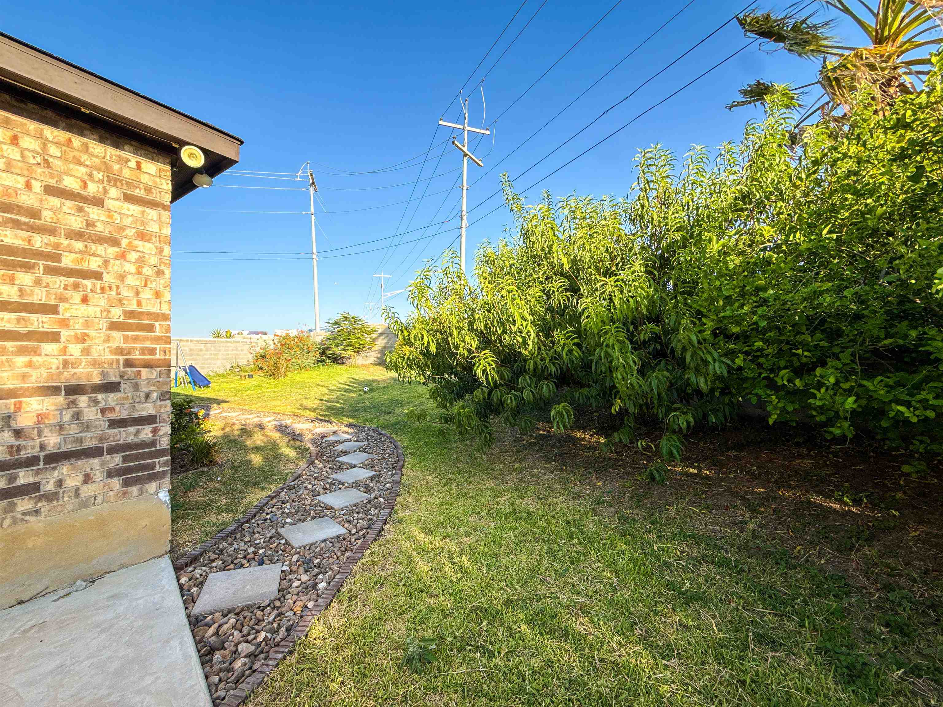 3501 Jose De La Paz Property Photo 23