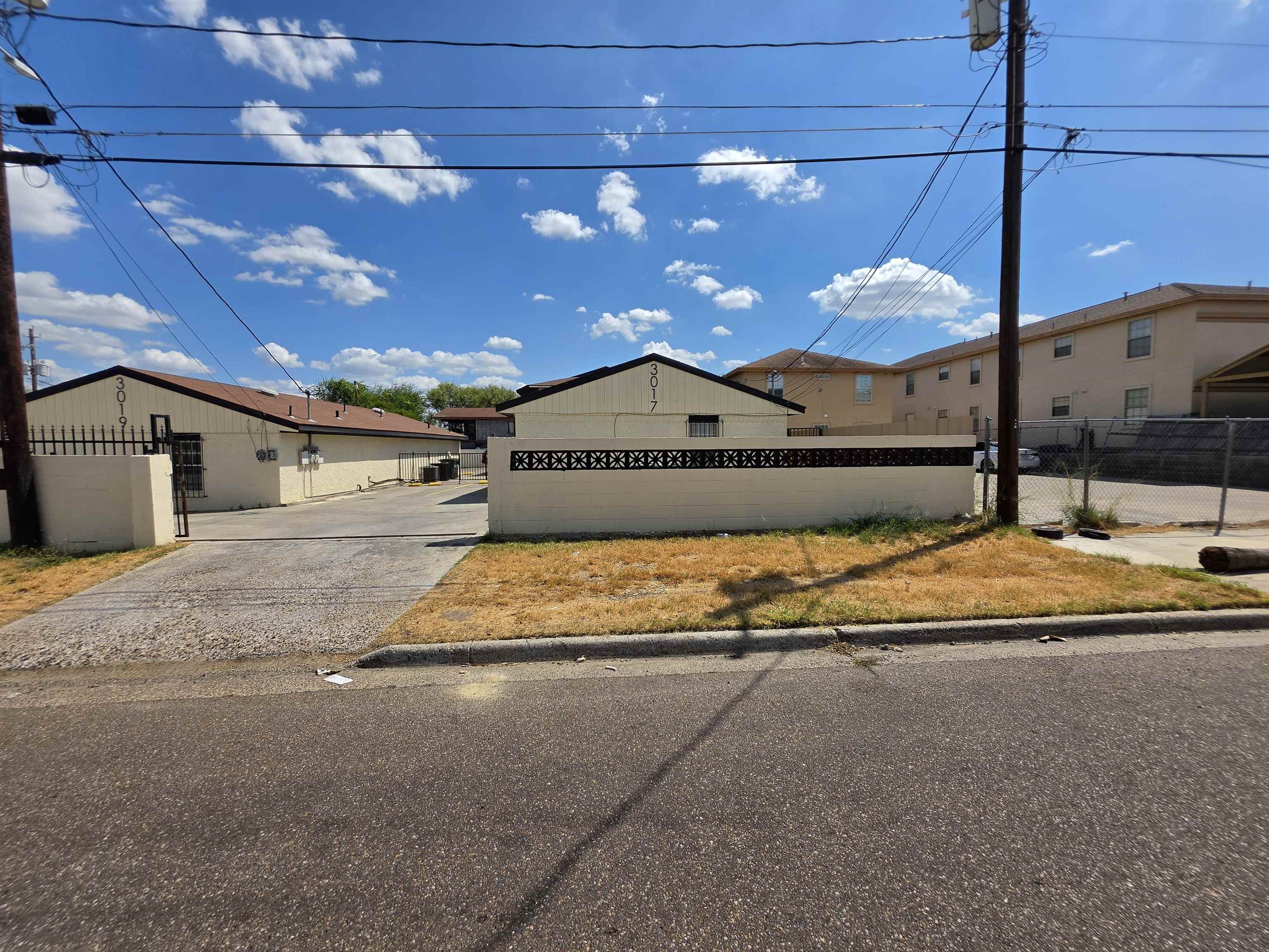 3017 Corpus Christi St B Property Photo 1