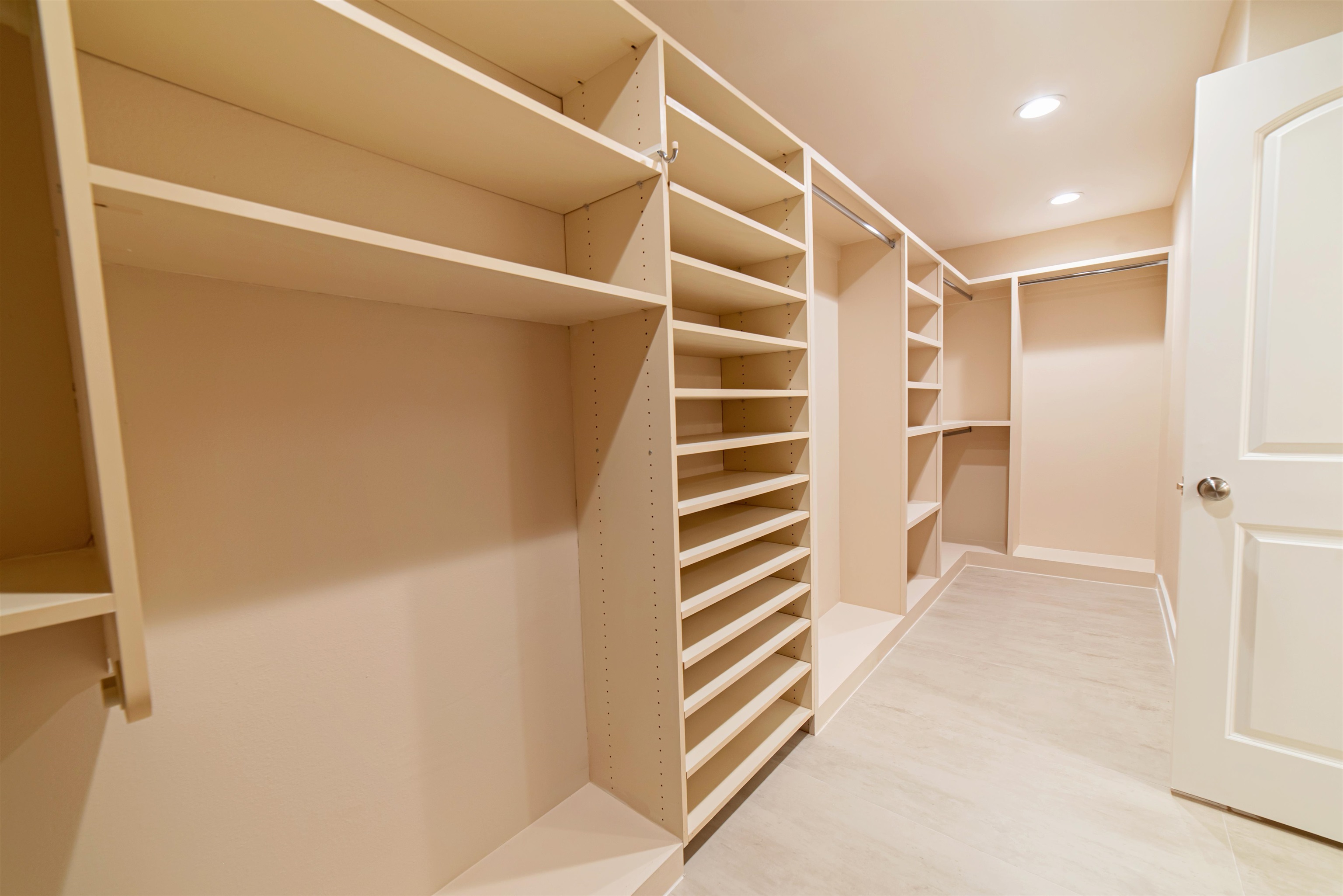 606 Merlin Rd Property Photo 30
