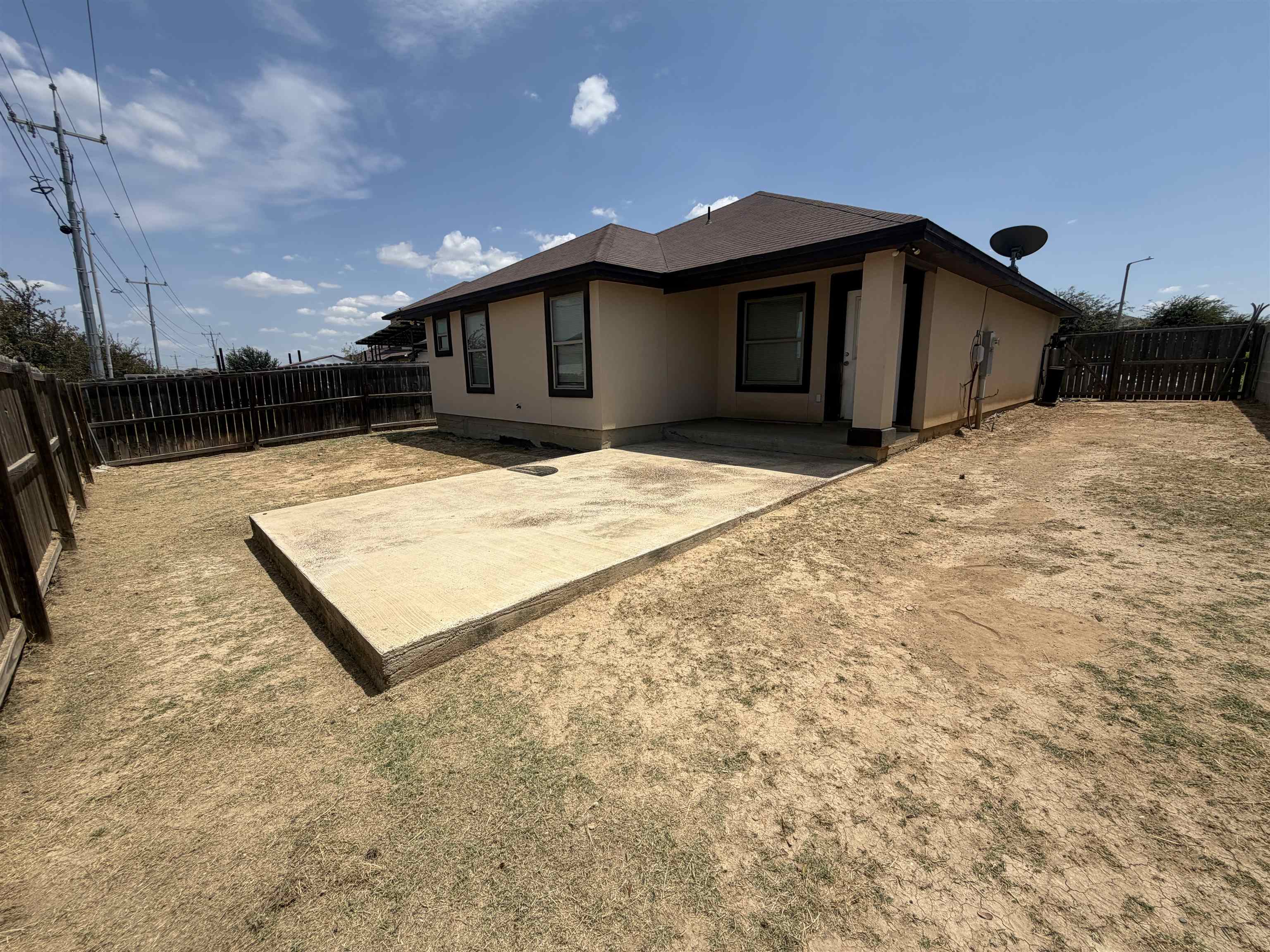 4304 Alexis Dr Property Photo 12
