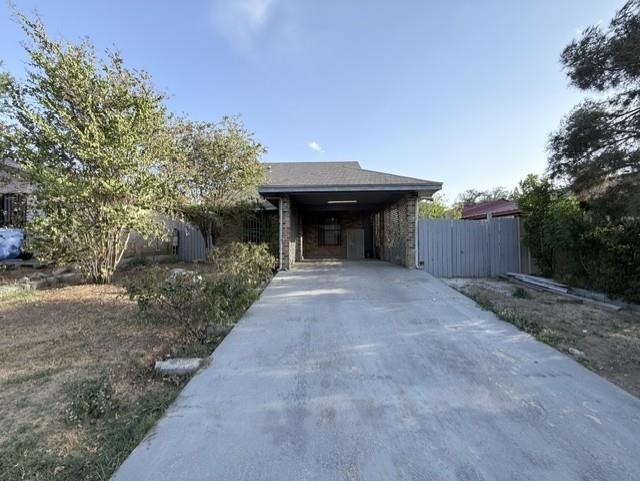 1423 Agave Dr Property Photo 1