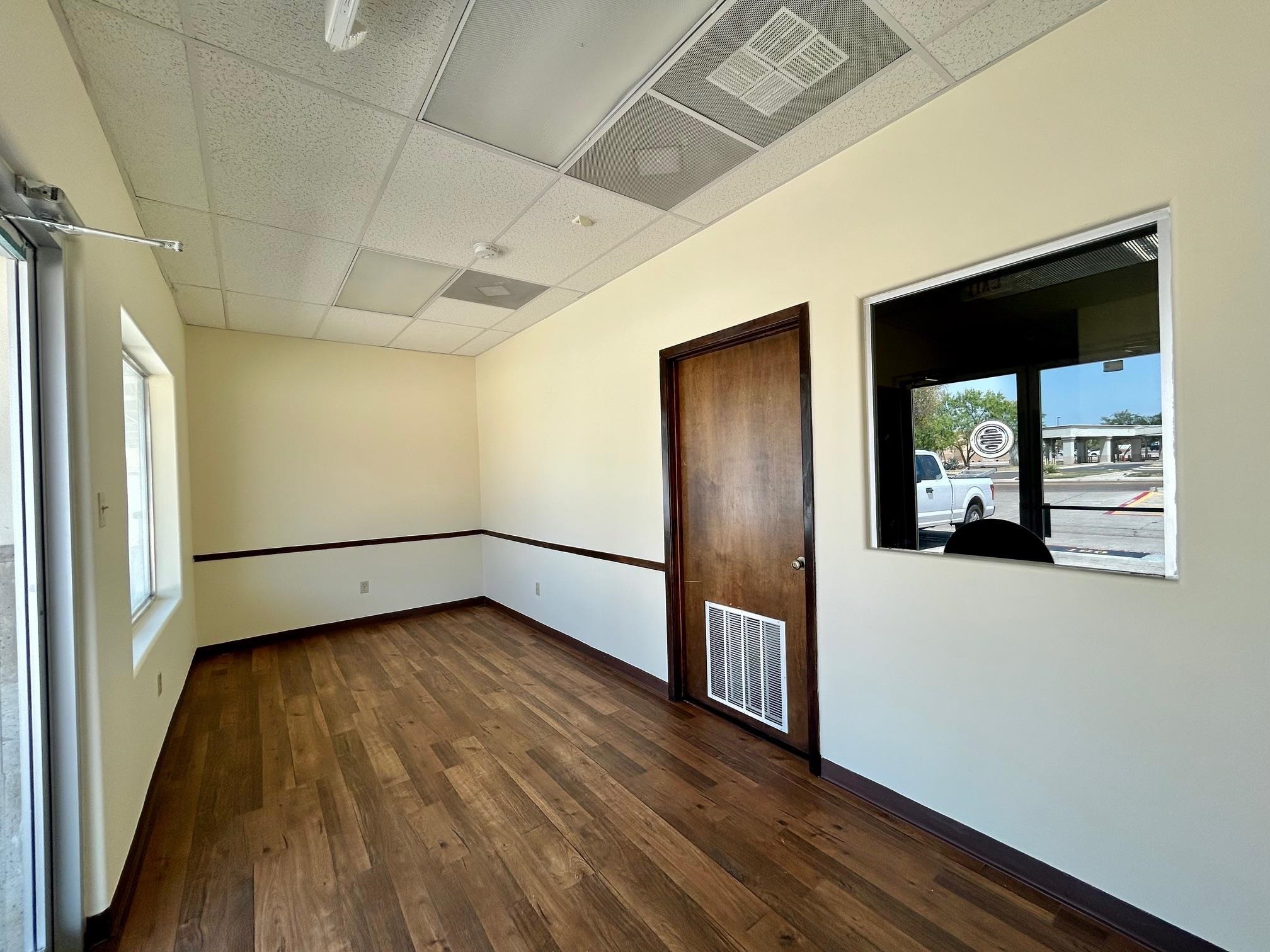 9803 Sterling Lp Property Photo 6