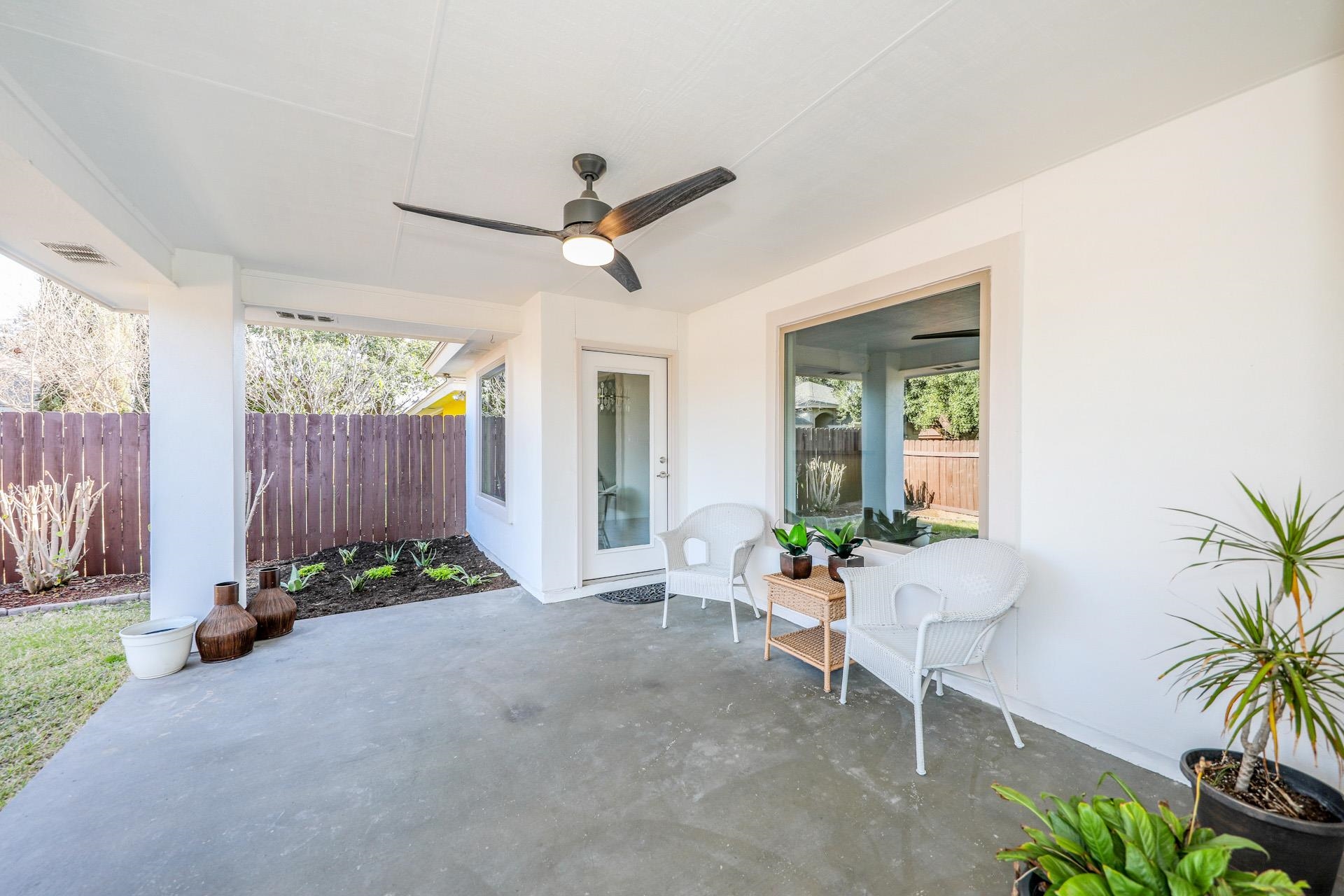425 Cinnamon Teal Lp Property Photo 26