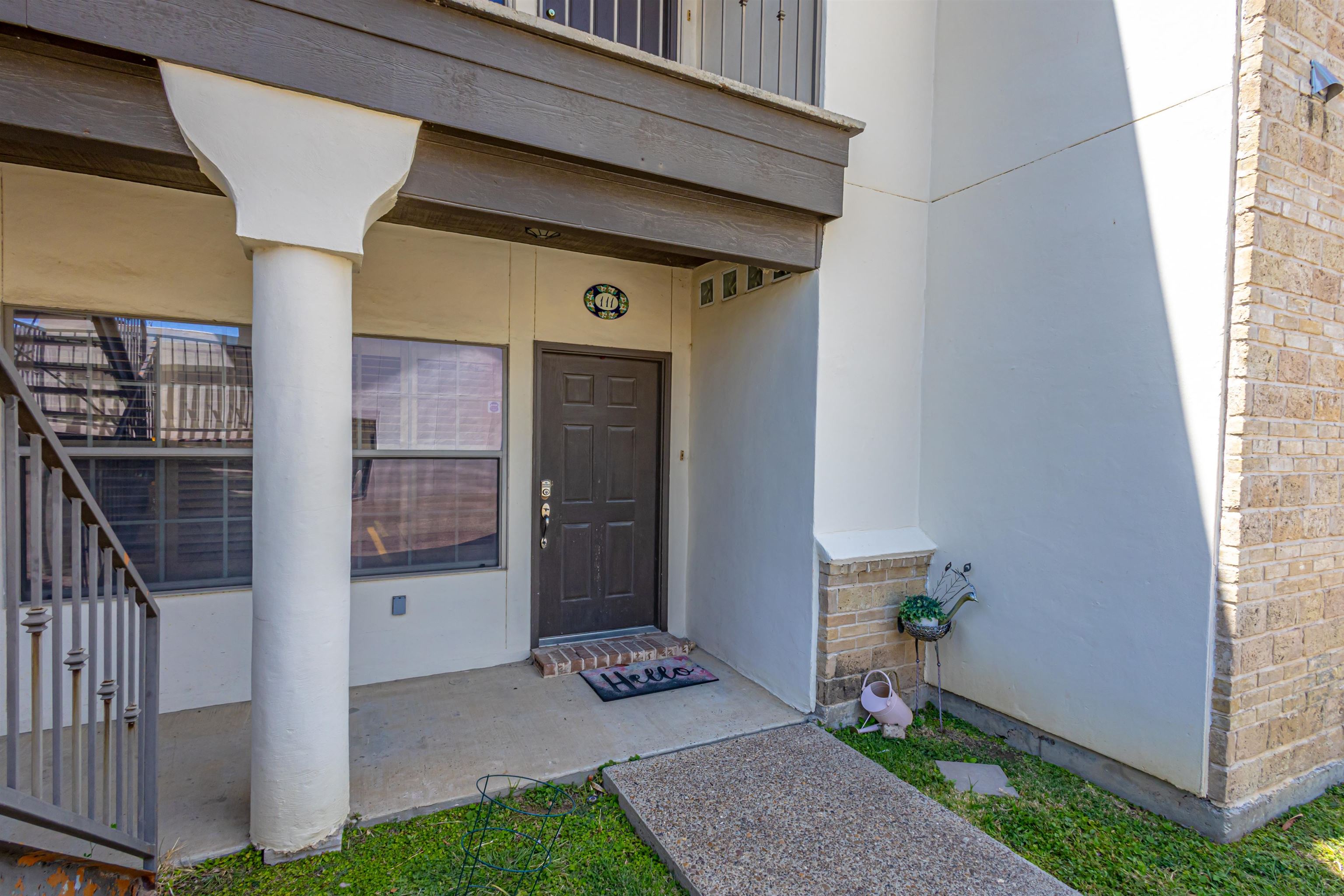 9811 Sterling St. 111 Property Photo 5