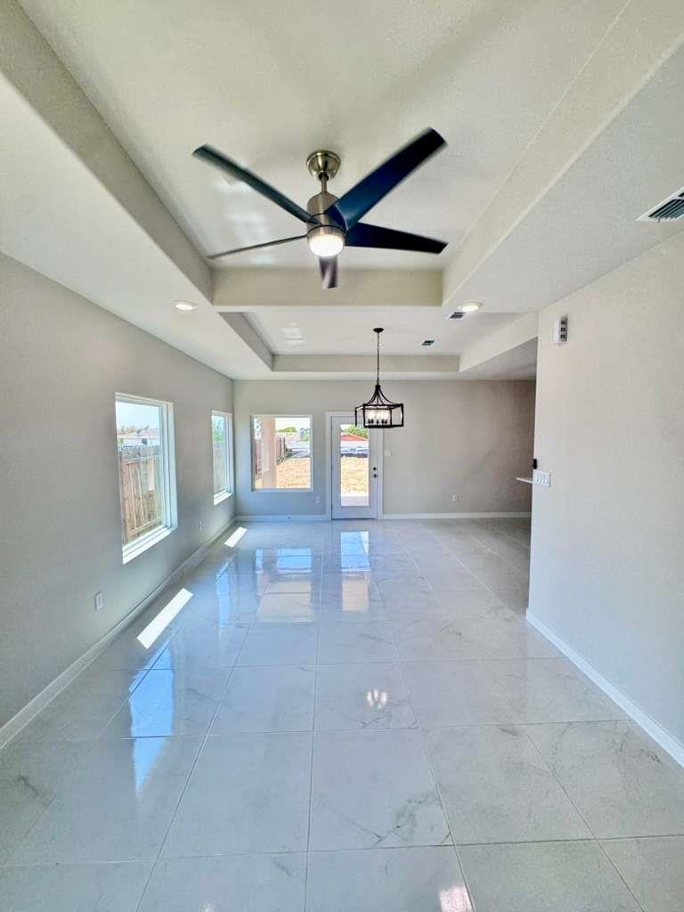 3416 S Texas Ave Property Photo 2