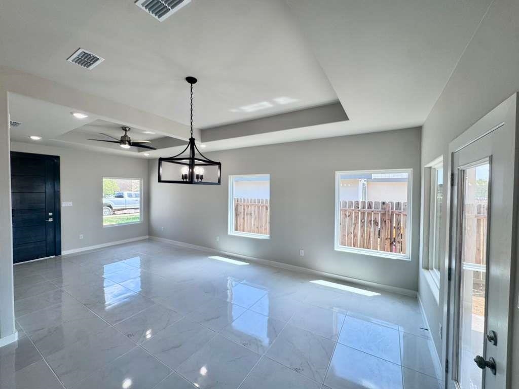 3416 S Texas Ave Property Photo 4