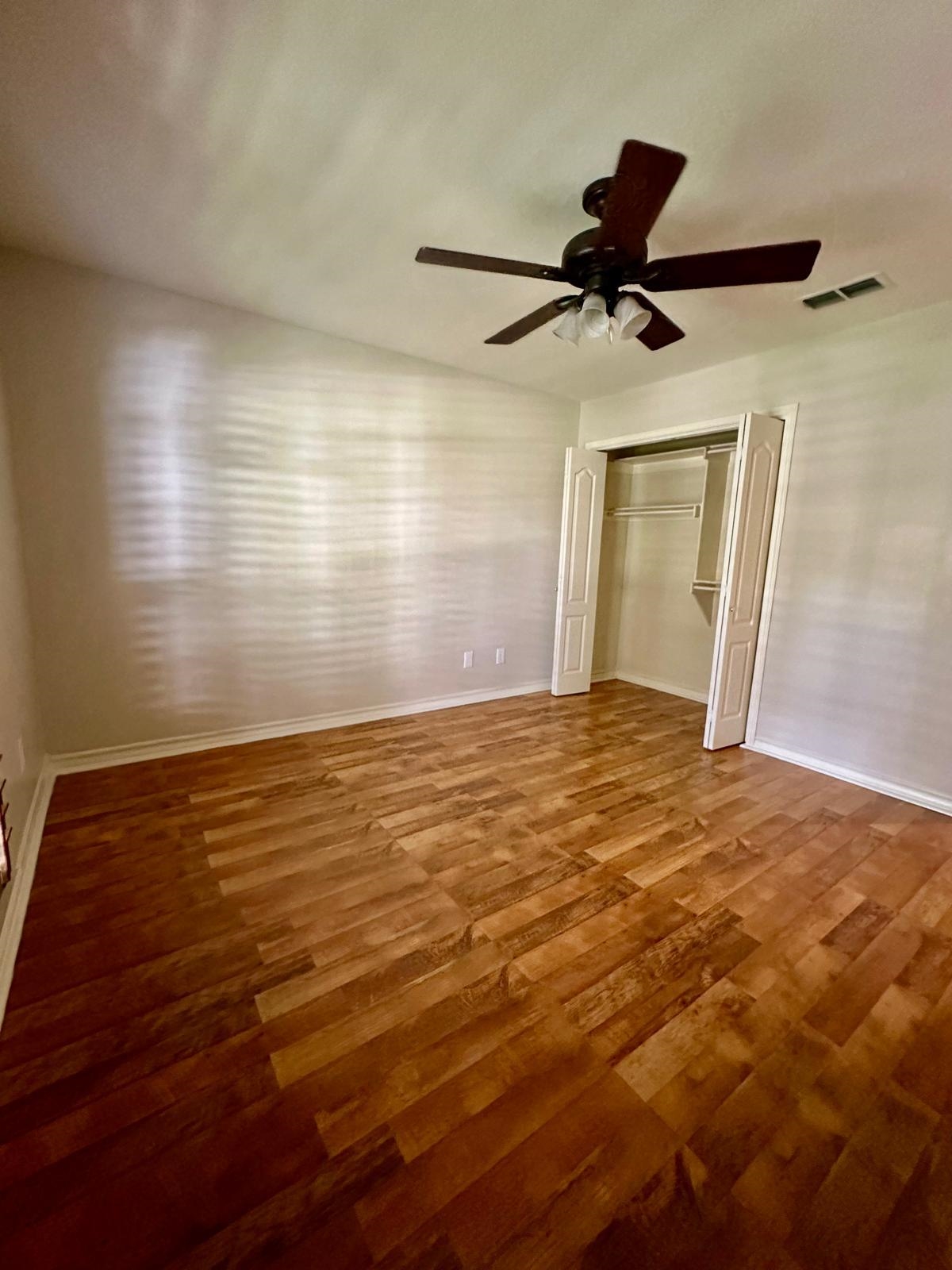 2404 Leonard Ct Property Photo 6