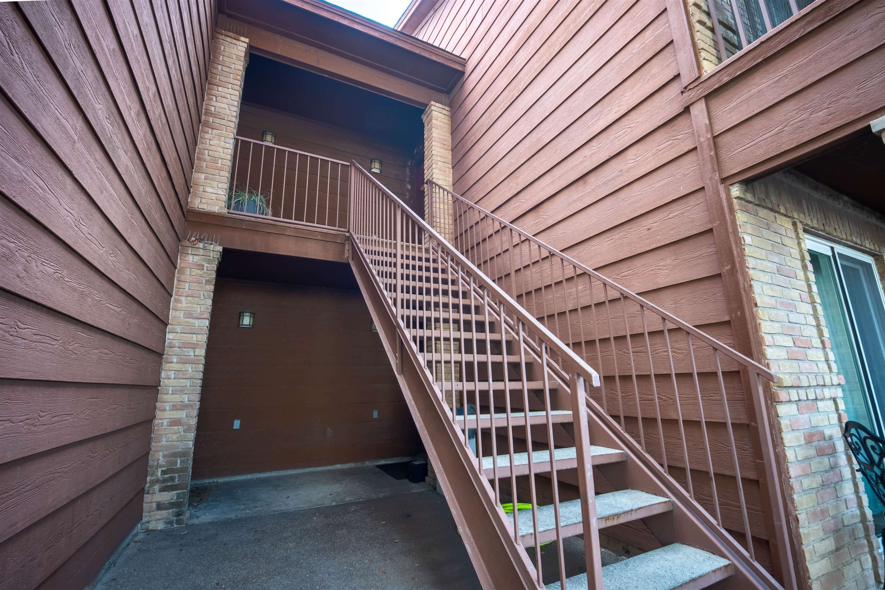 1752 Tiara Trl 904-1 Property Photo 1