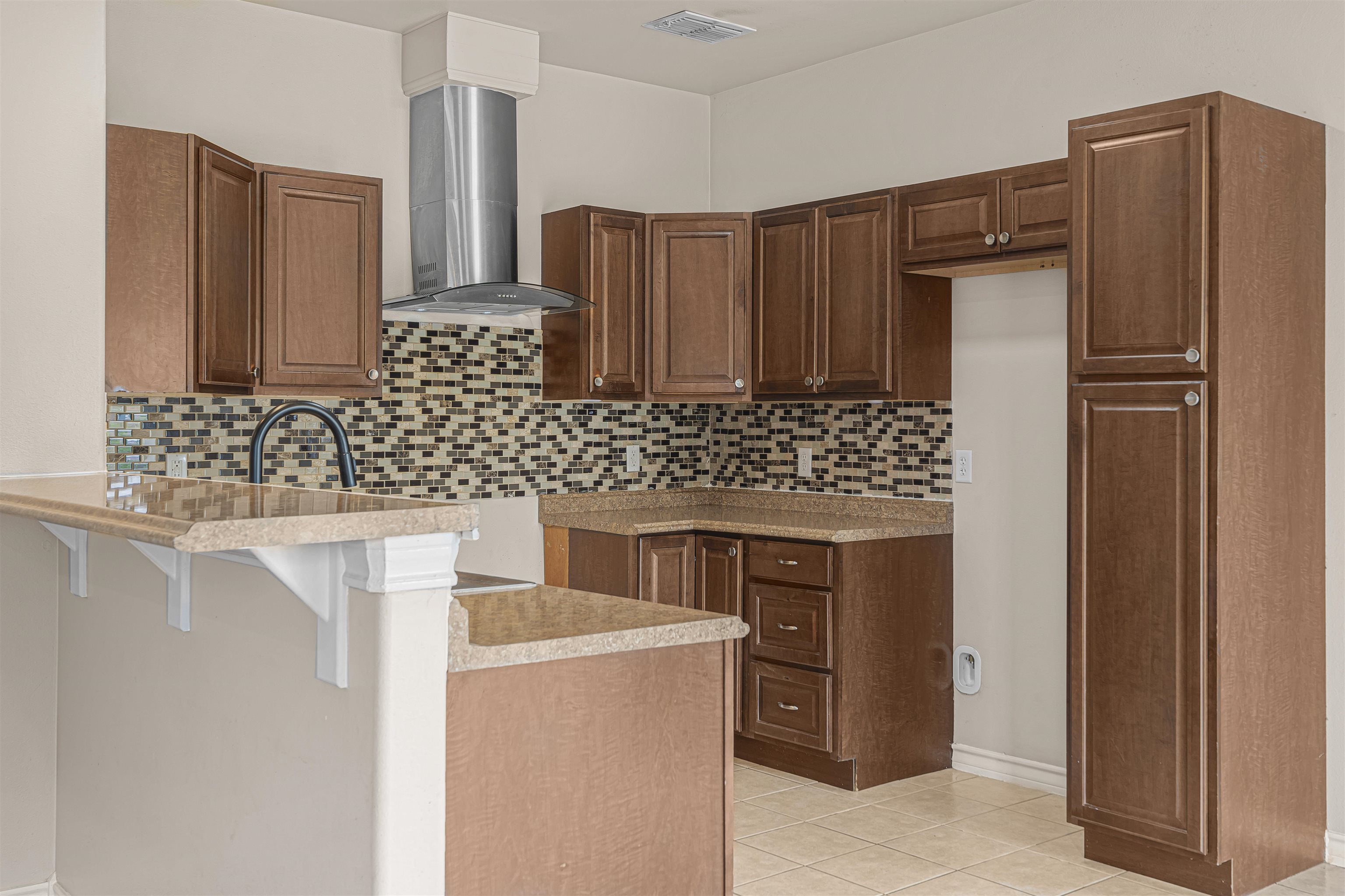 4211 Marcy Property Photo 6