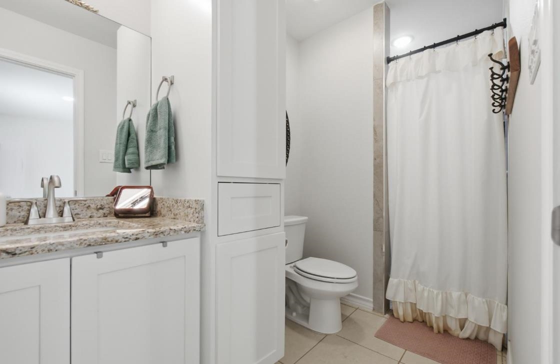 5405 Travesia Ct. Property Photo 9