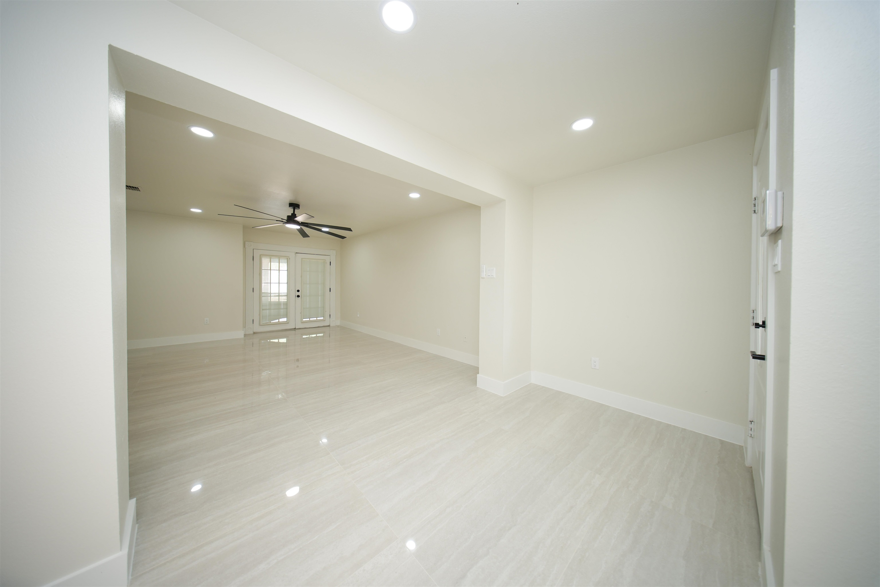 1936 Denmark Ln Property Photo 8