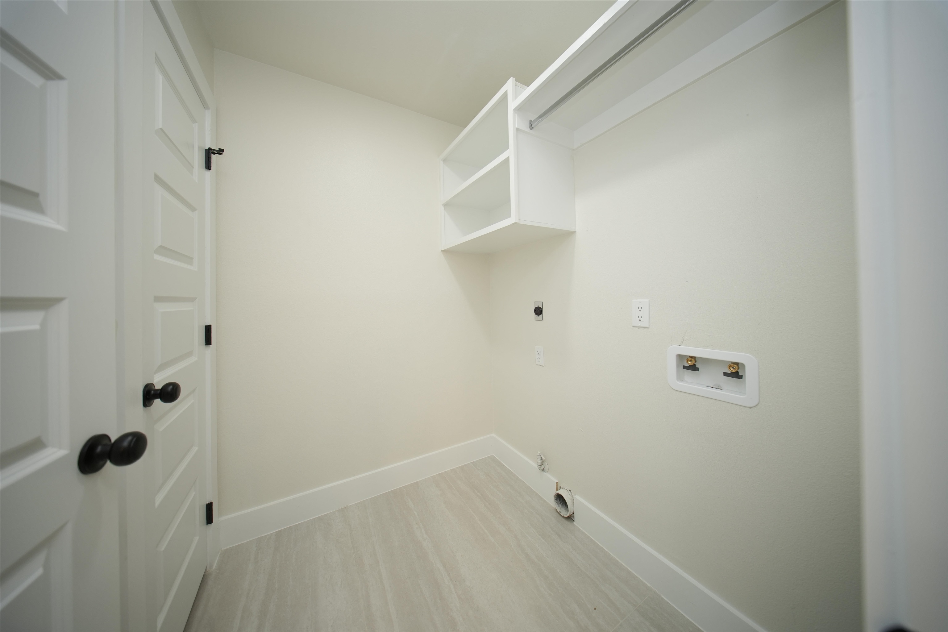 1936 Denmark Ln Property Photo 11