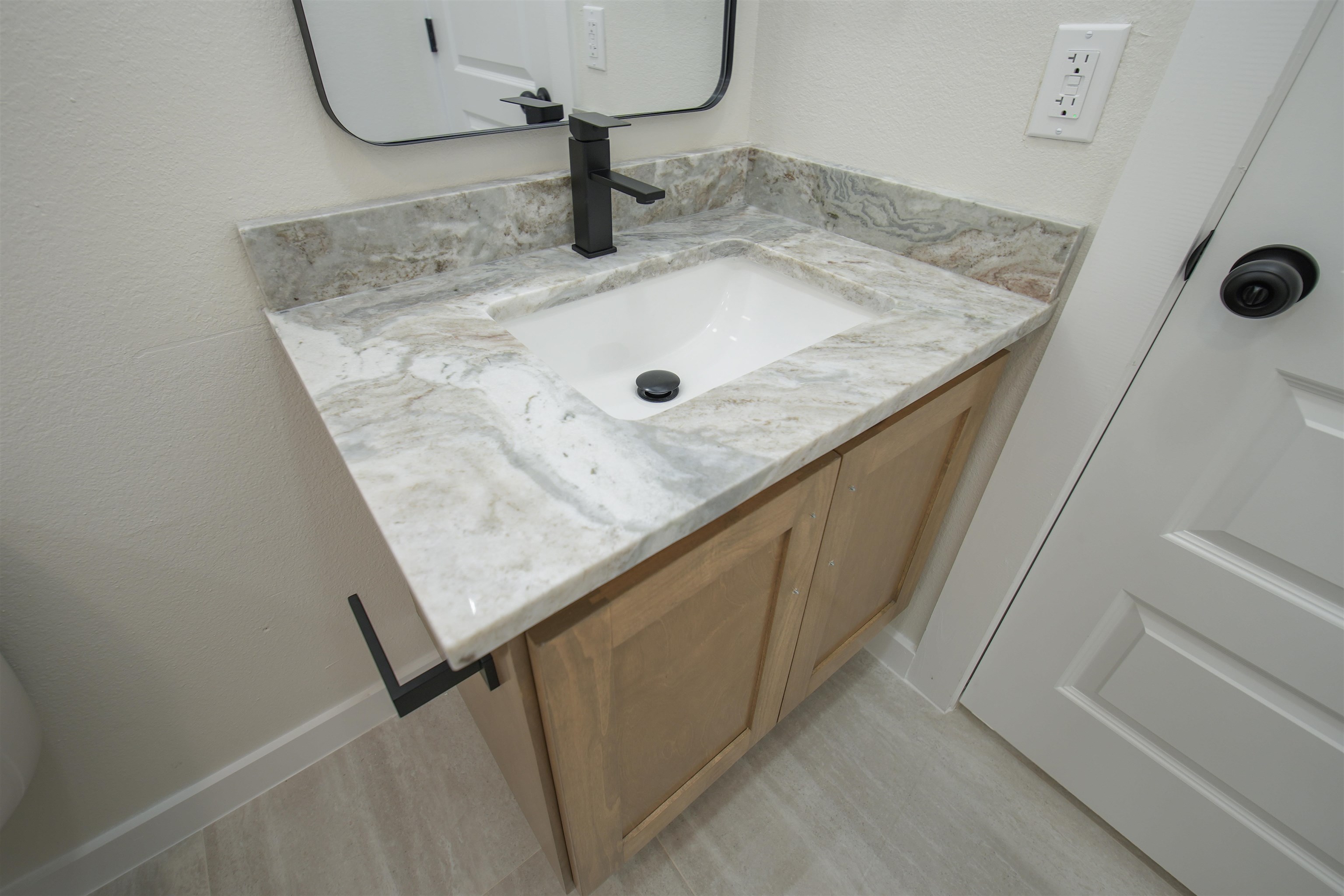 1936 Denmark Ln Property Photo 22