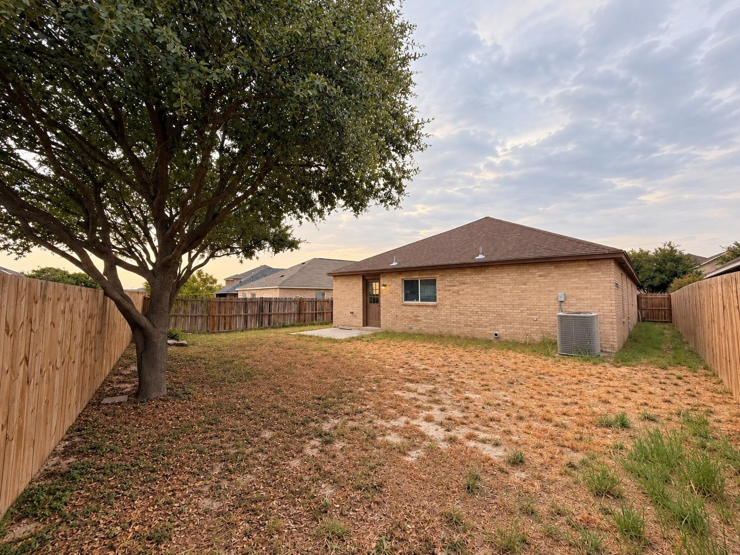 518 Gandara Dr Property Photo 37