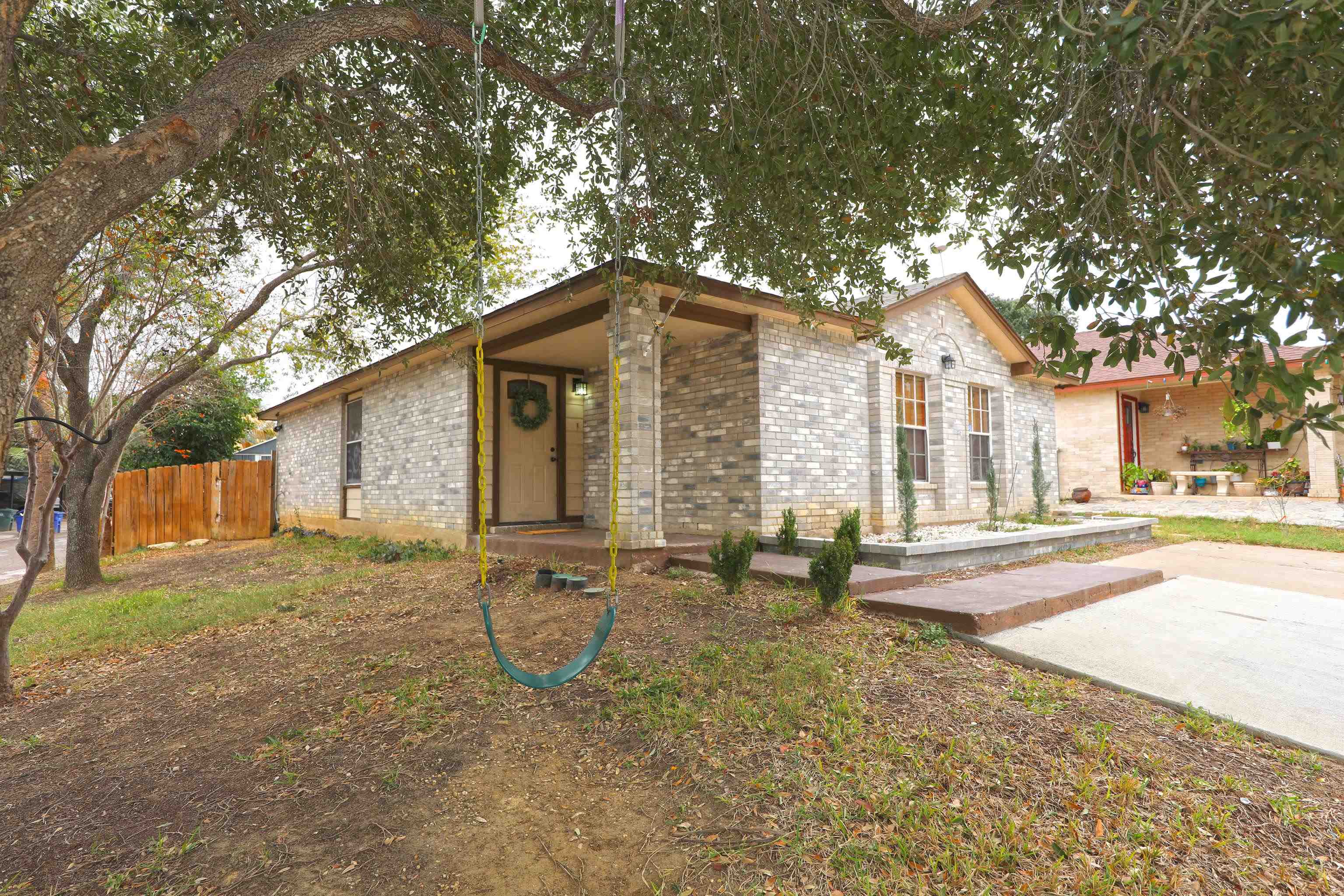 6101 Ruger Dr Property Photo 2
