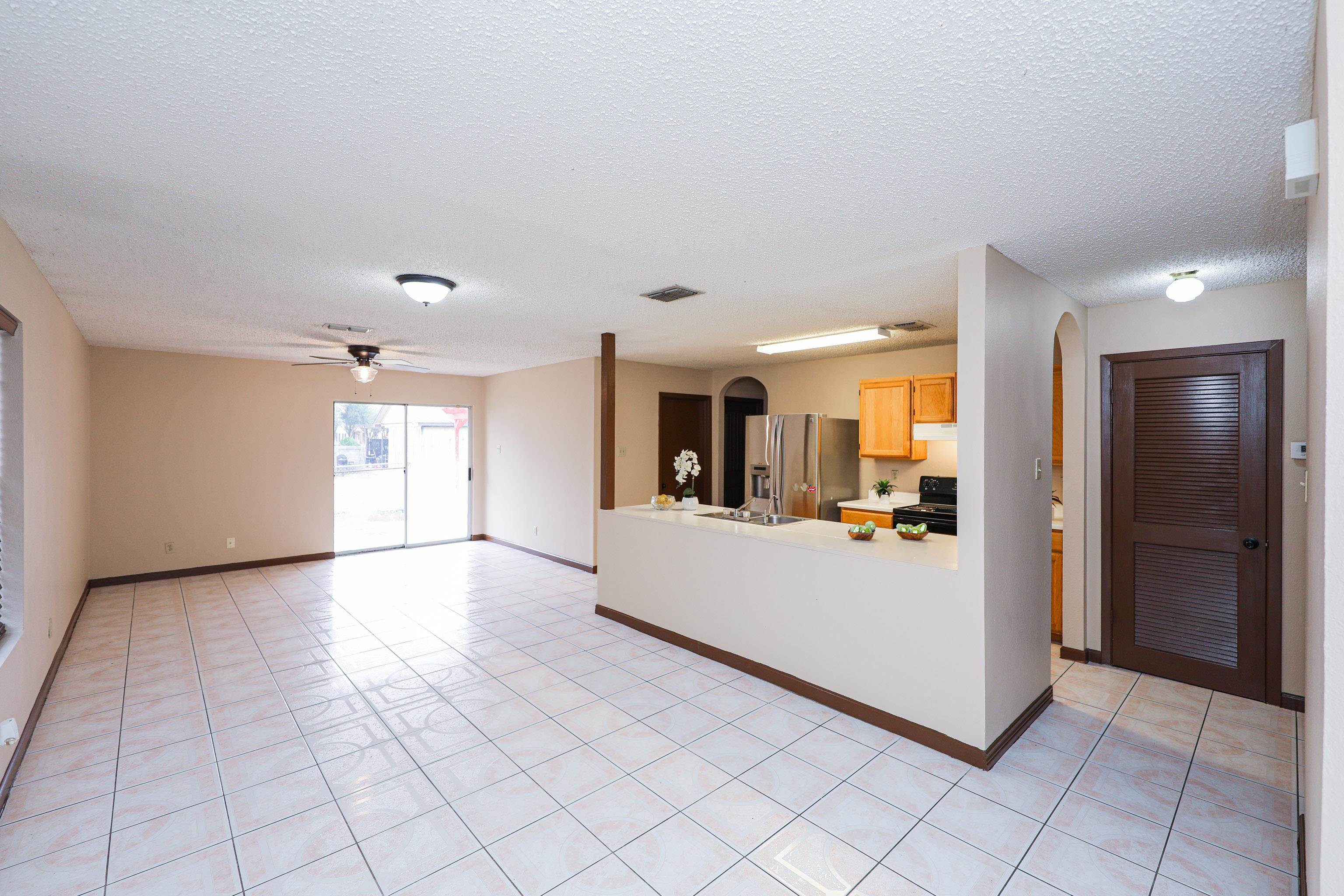 6101 Ruger Dr Property Photo 4