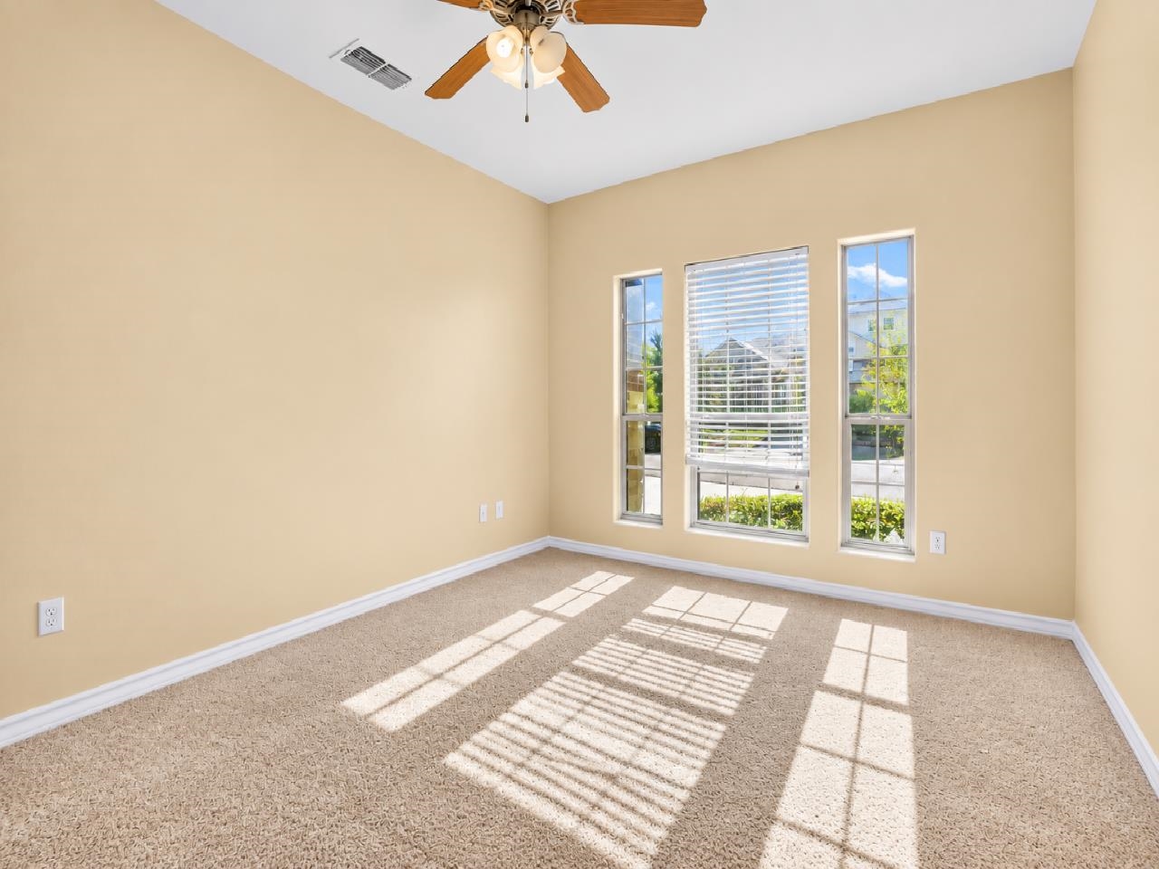 108 Majestic Palm Dr. Property Photo 8