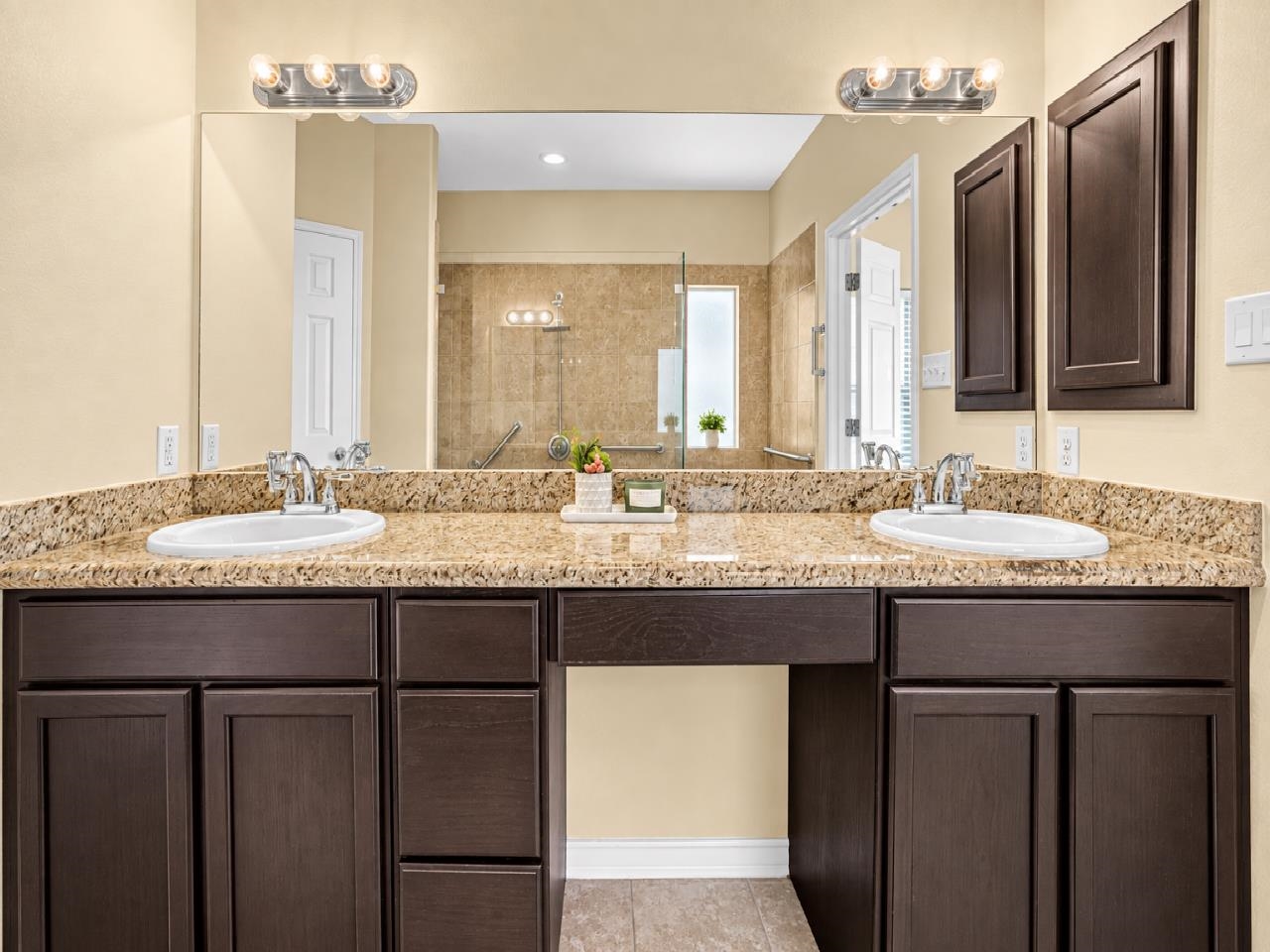 108 Majestic Palm Dr. Property Photo 10