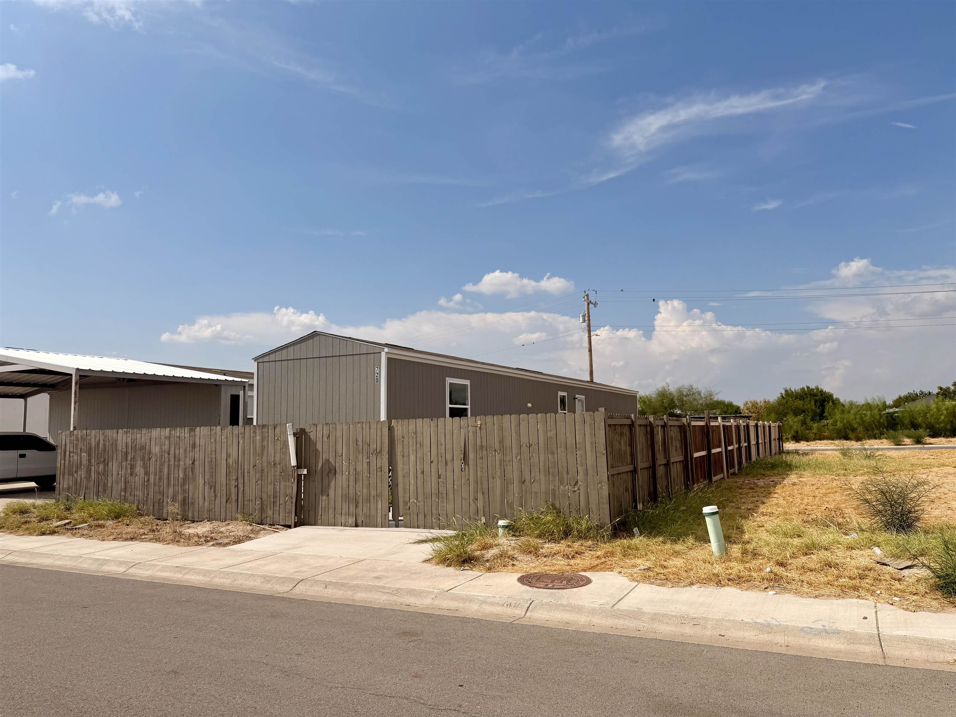 720 Bigleaf Dr. Property Photo 2