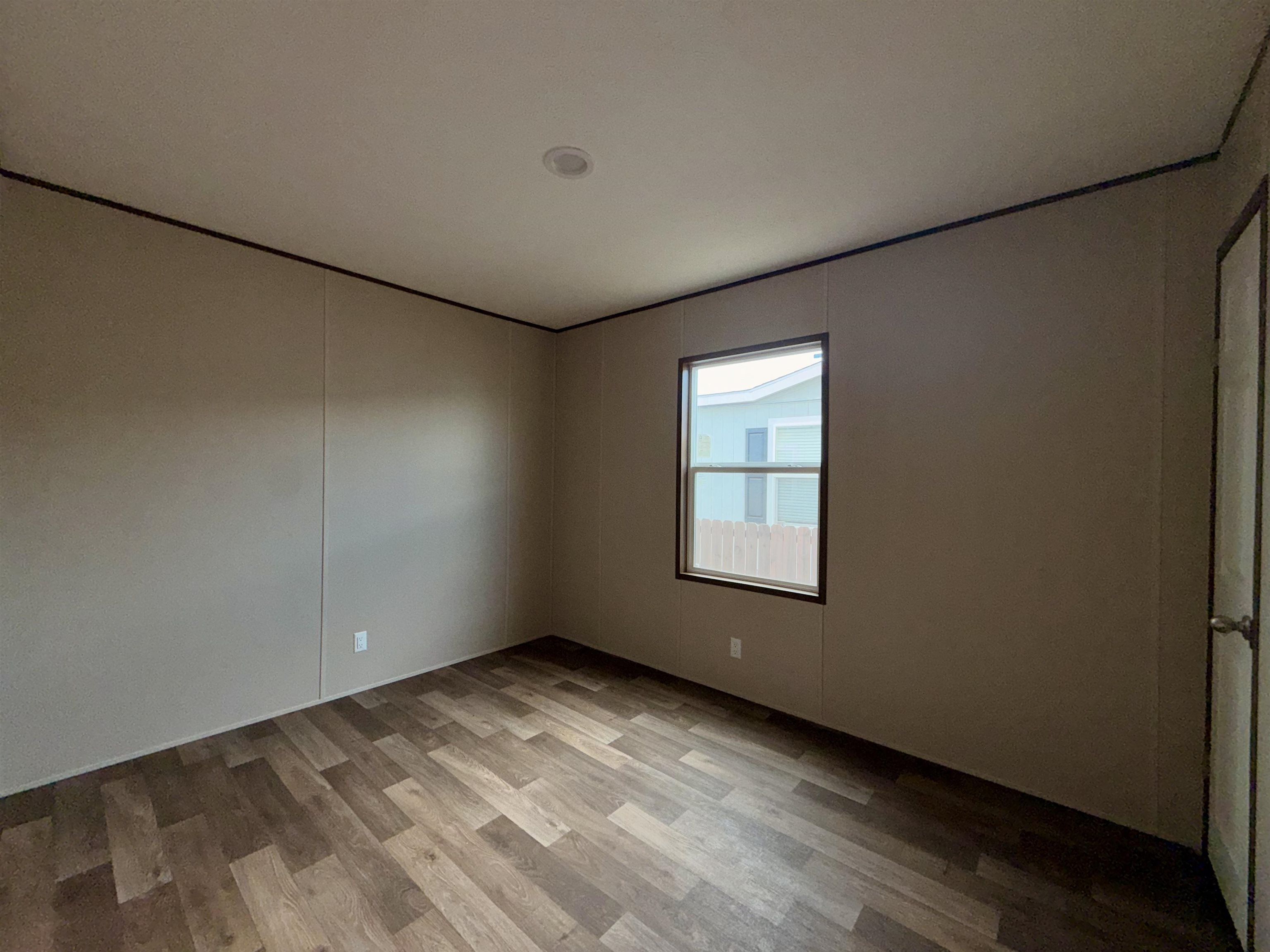 720 Bigleaf Dr. Property Photo 14