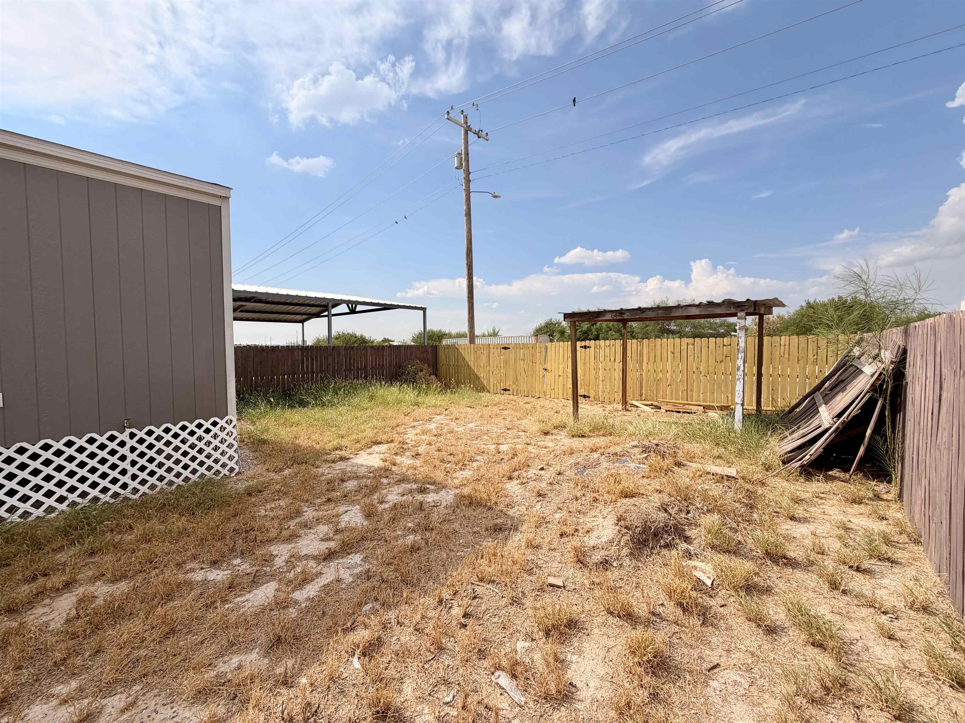 720 Bigleaf Dr. Property Photo 21
