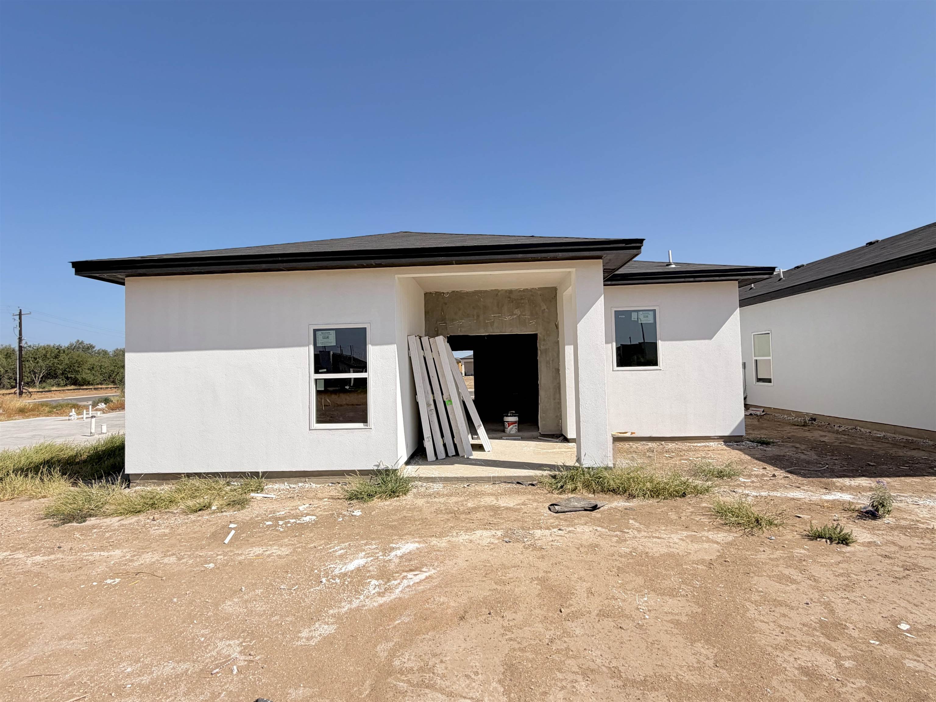 1605 Secretaria Ln. Property Photo 17