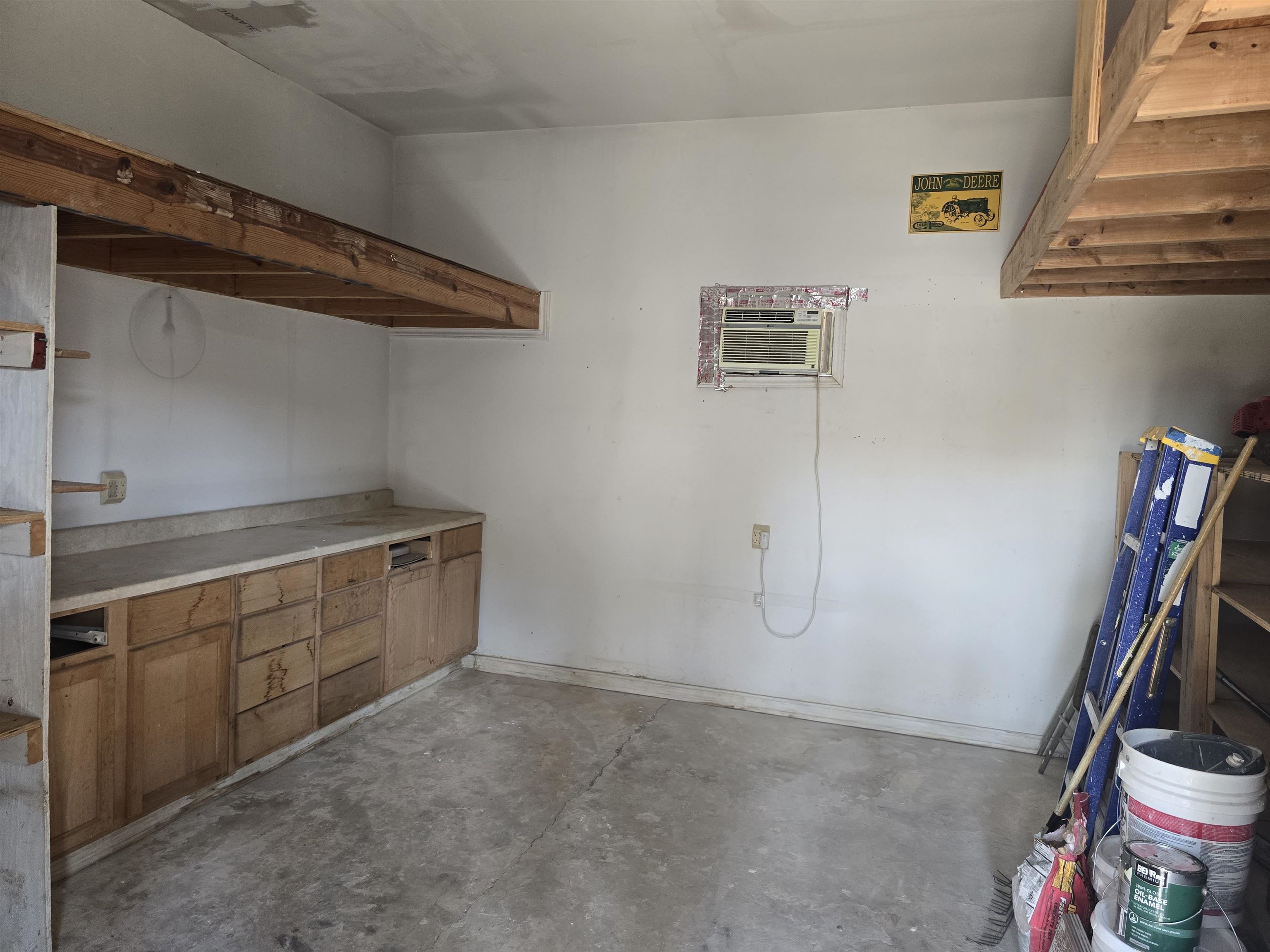 222 Century Blvd Property Photo 29