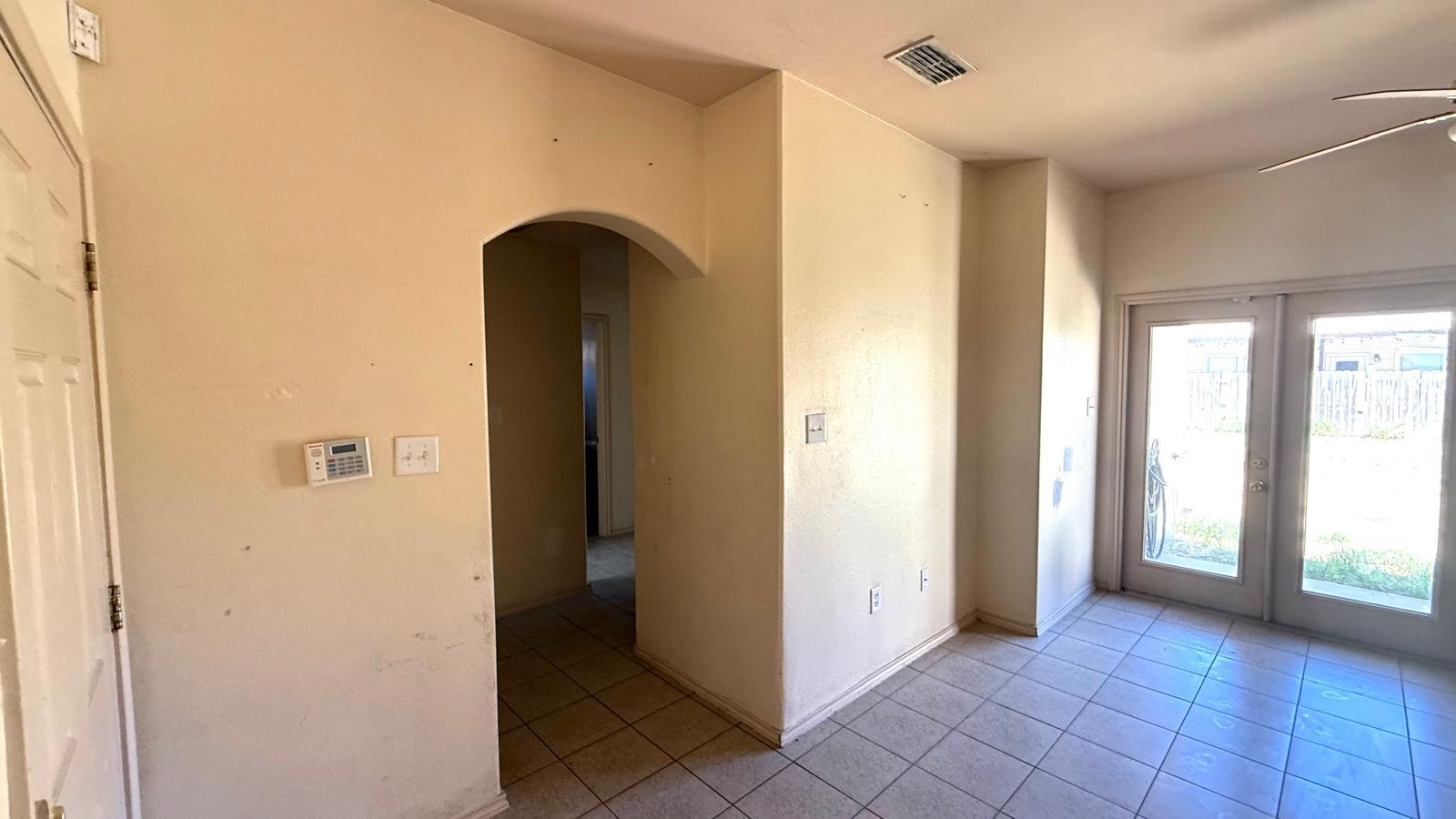 204 Mescalero Dr Property Photo 3