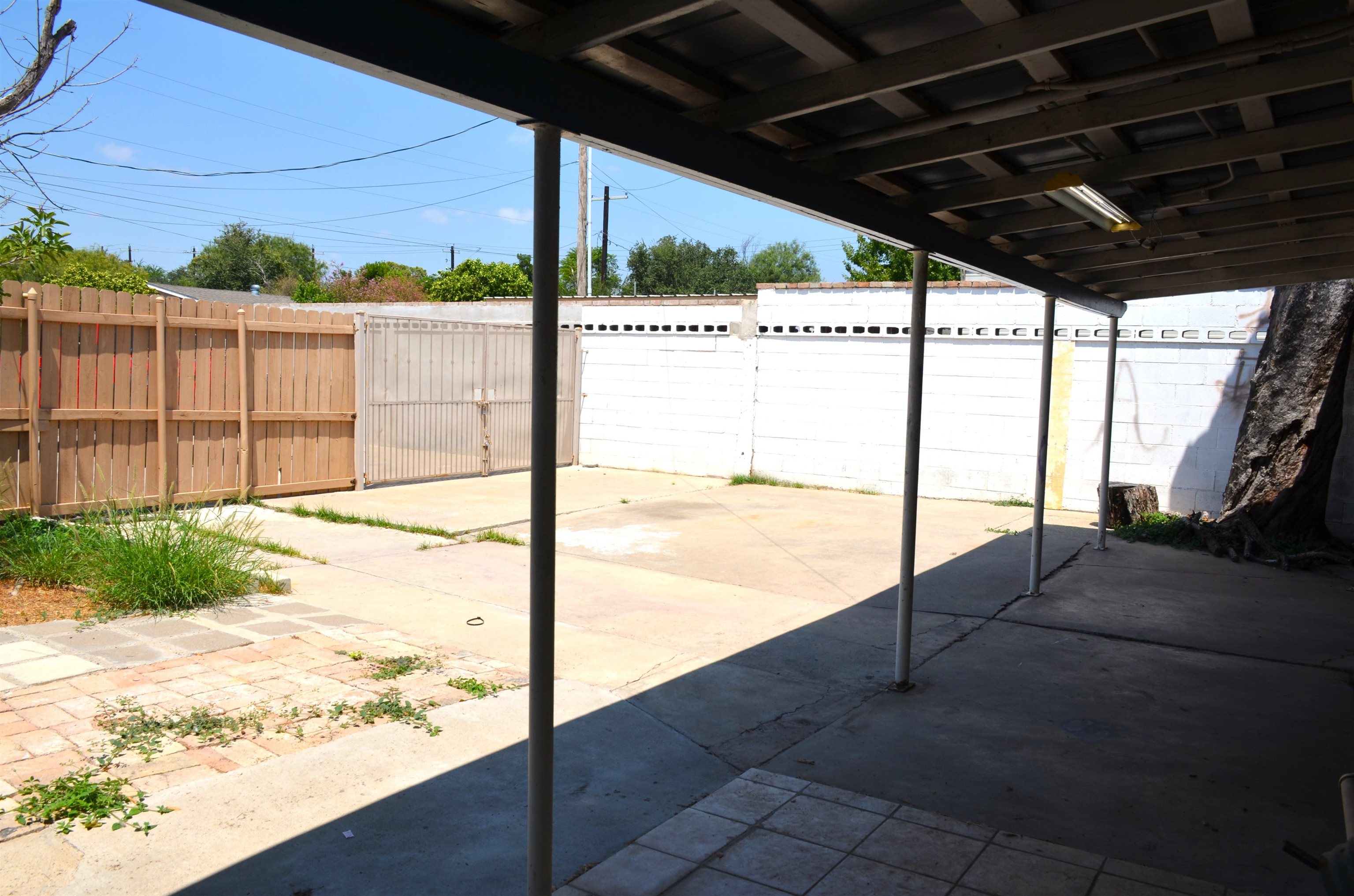 2004 Piedra China St Property Photo 3