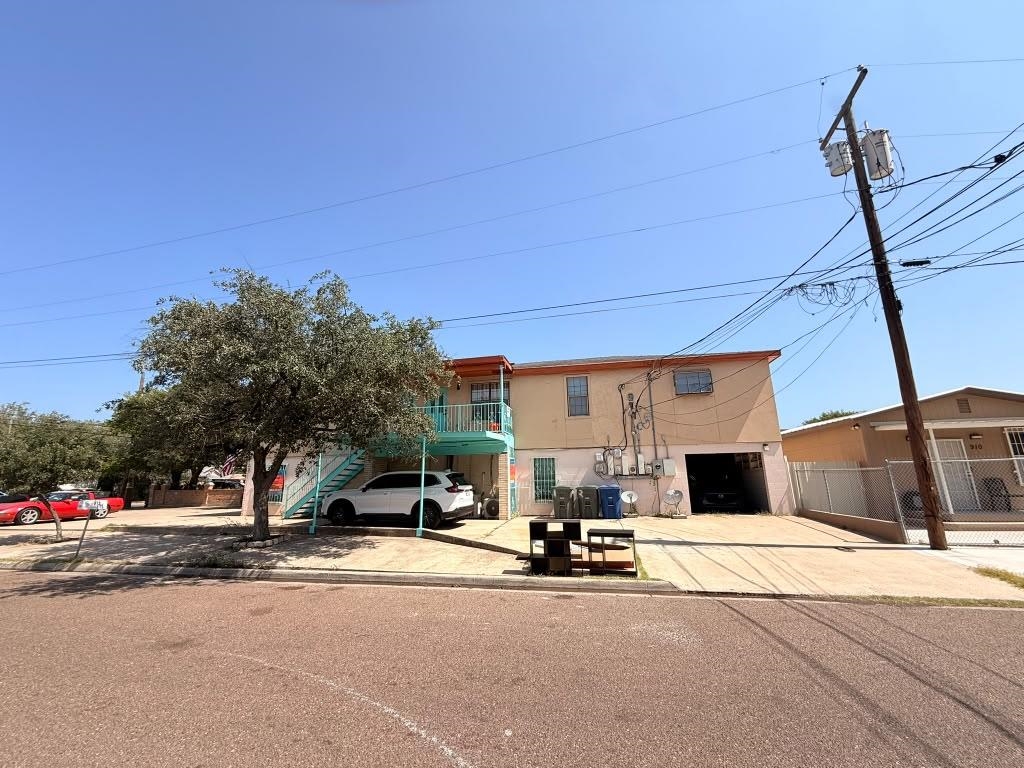 2901 San Agustin Ave 2 Property Photo 3