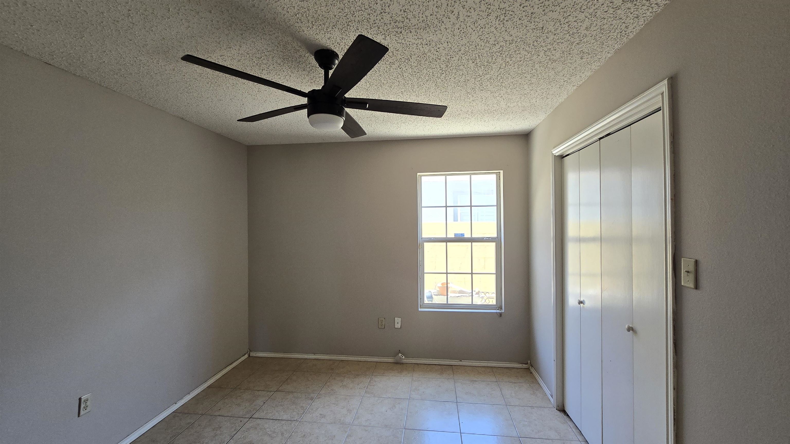 737 Royal Palm Dr Property Photo 10