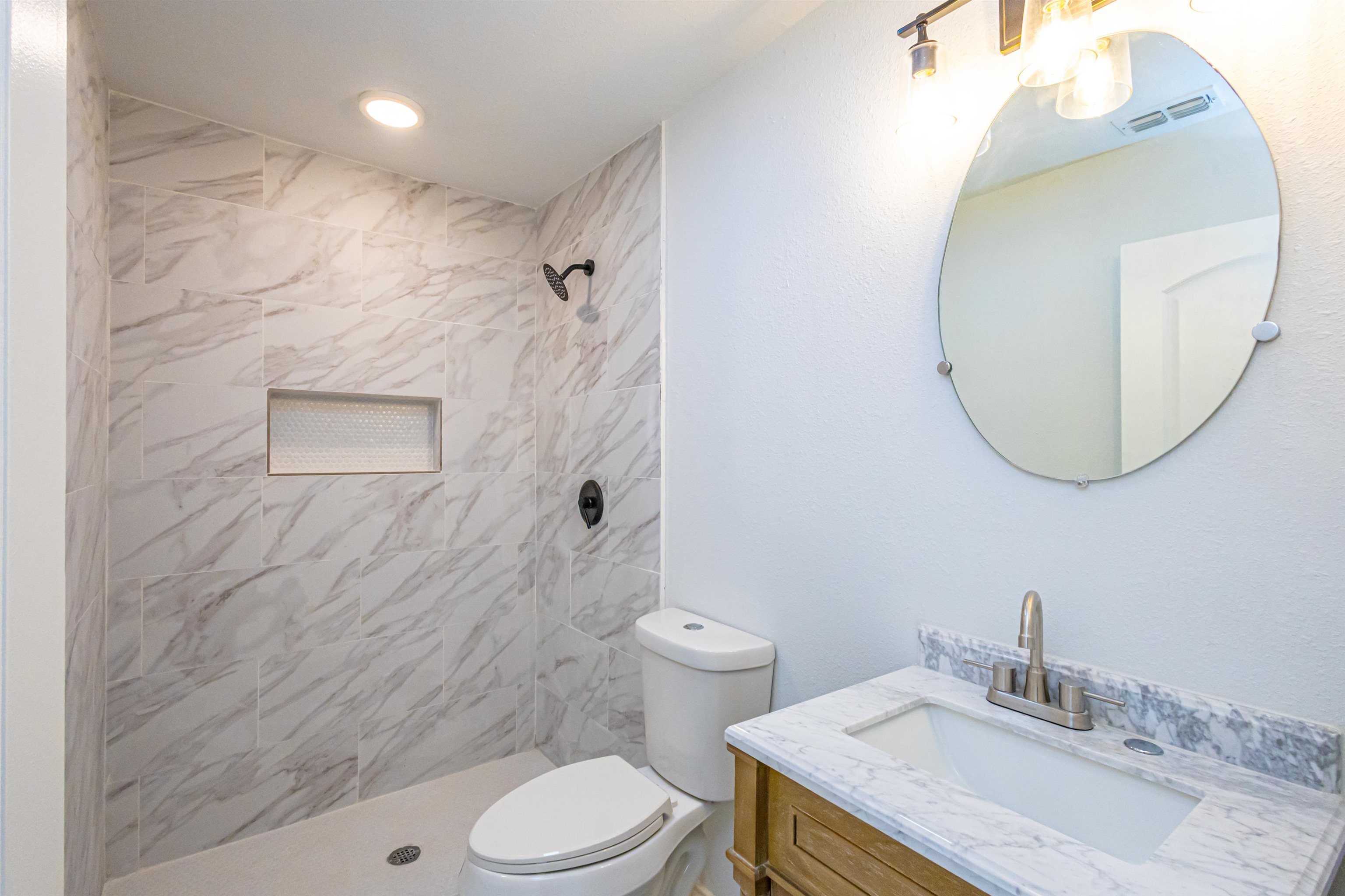 2916 S Martin Ave Property Photo 9