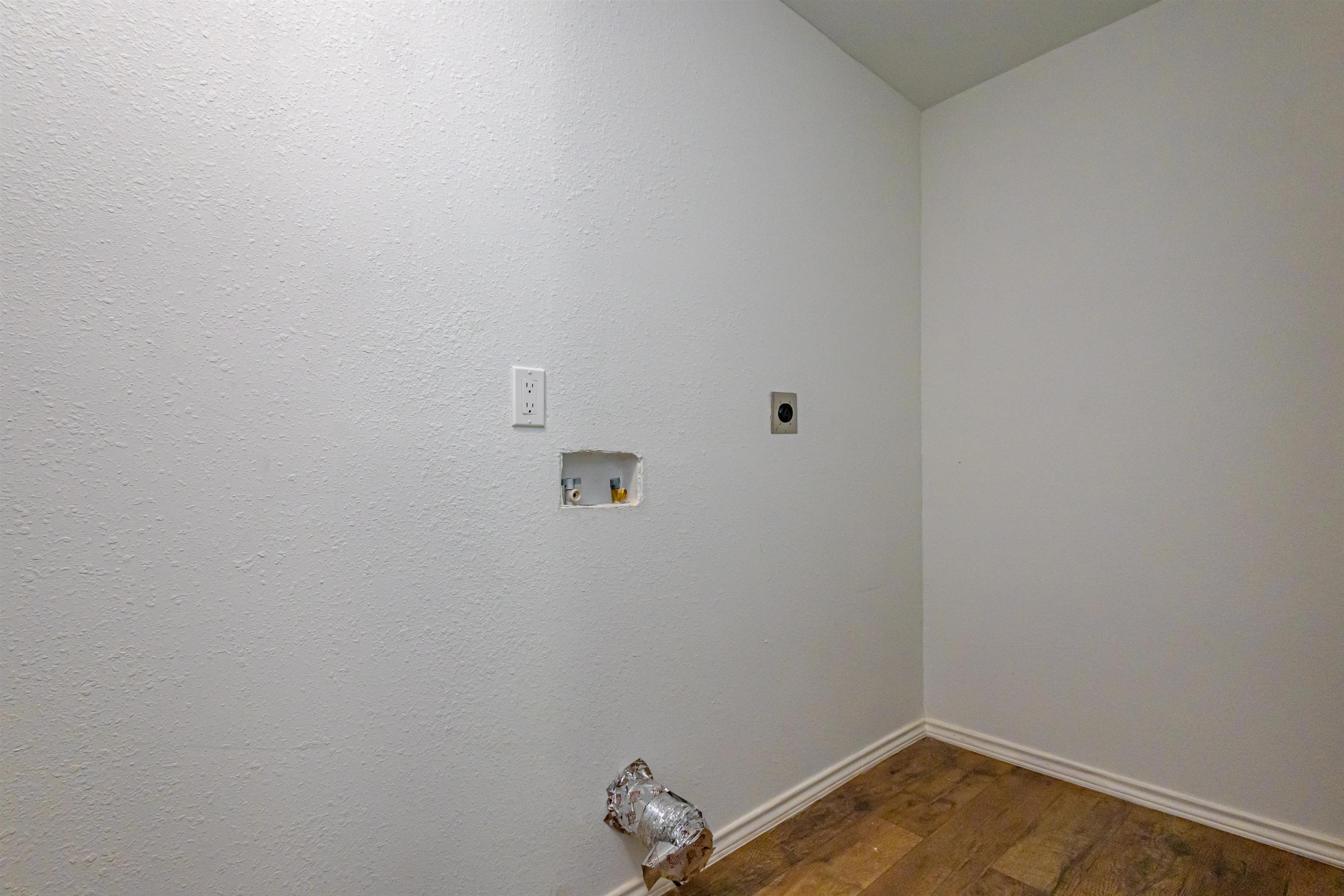 2916 S Martin Ave Property Photo 12