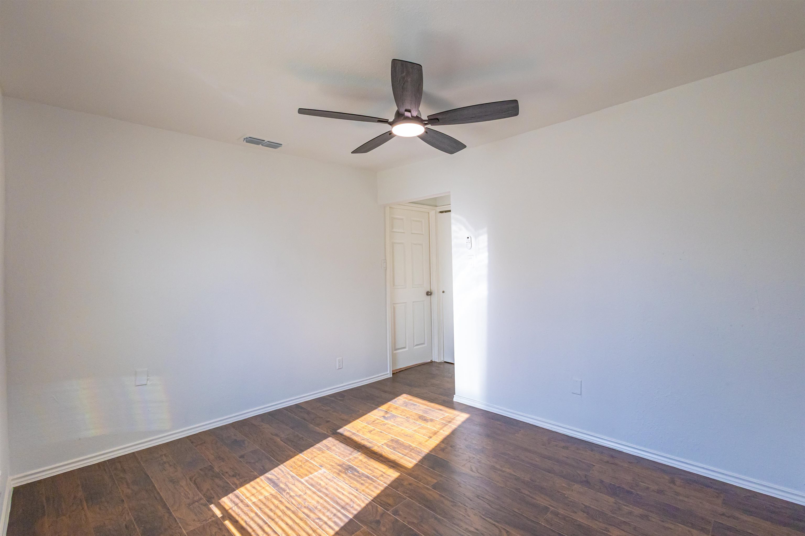 2916 S Martin Ave Property Photo 21
