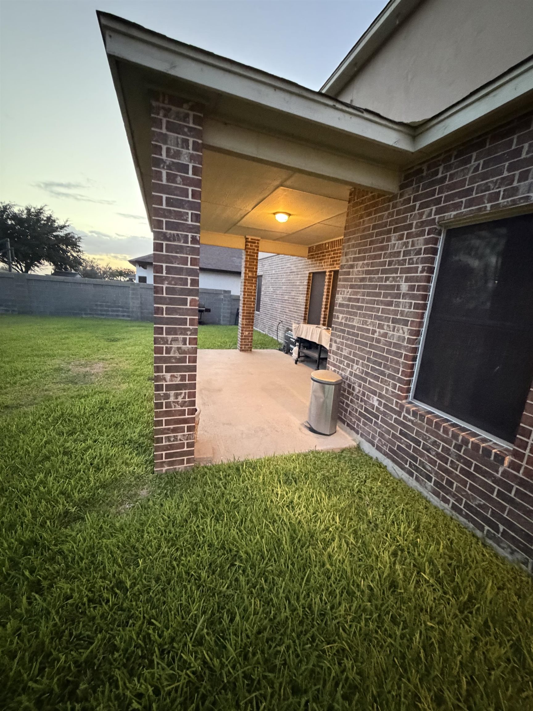 305 Michoacan Loop Property Photo 21