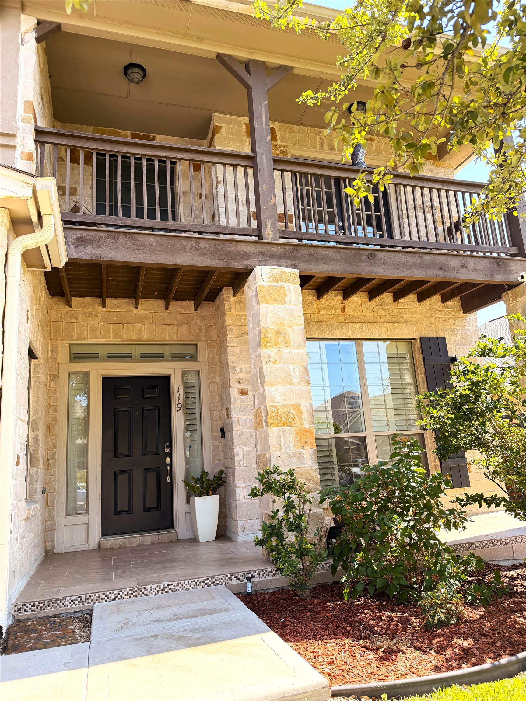 119 Date Palm Dr. Property Photo 2