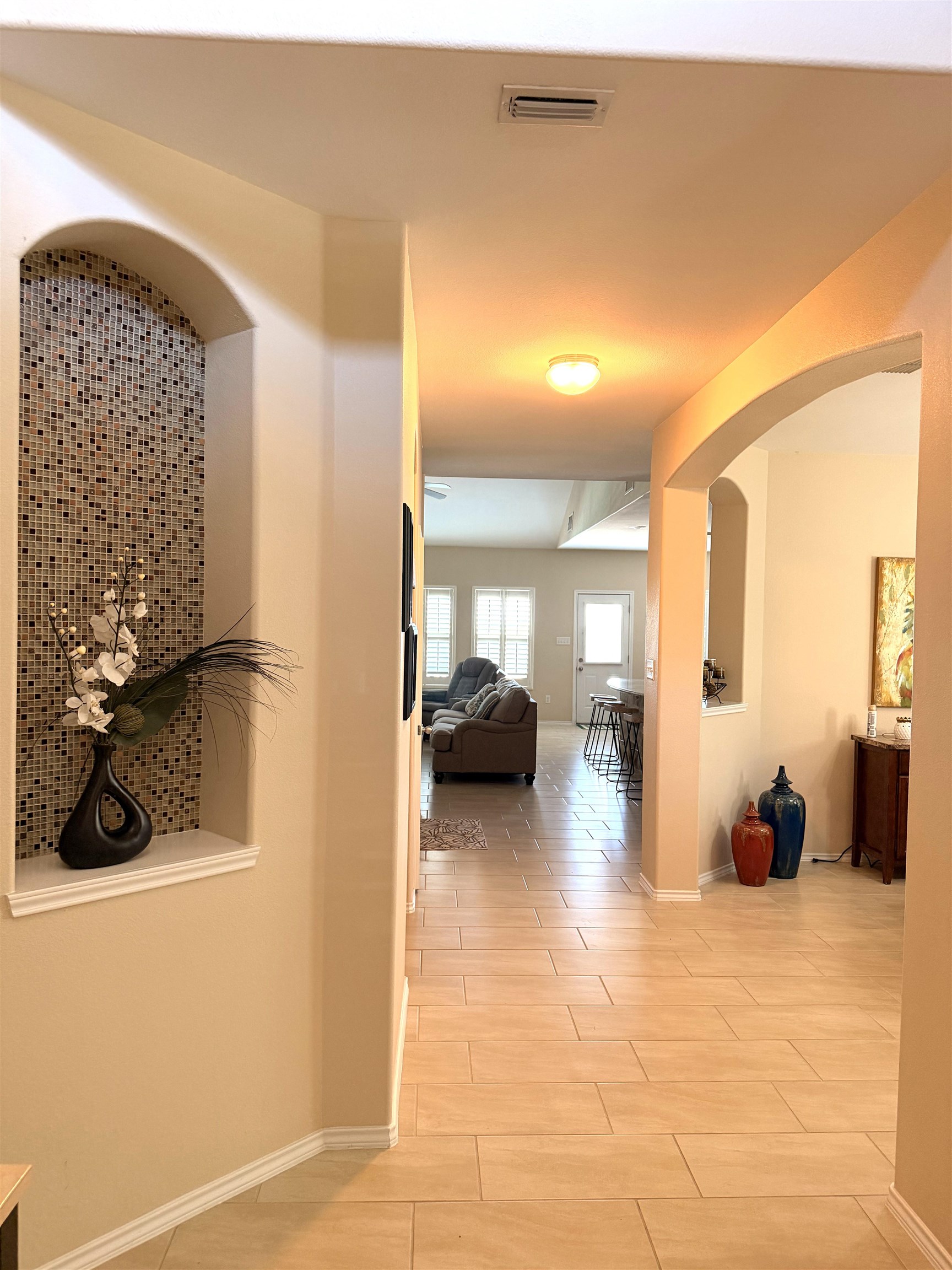 119 Date Palm Dr. Property Photo 5