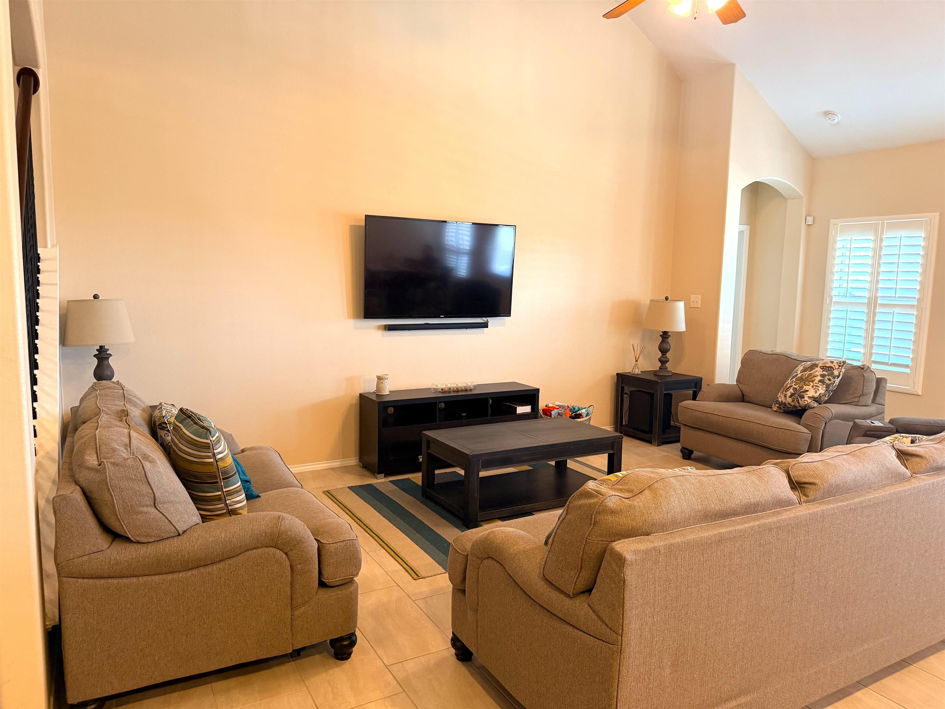 119 Date Palm Dr. Property Photo 11