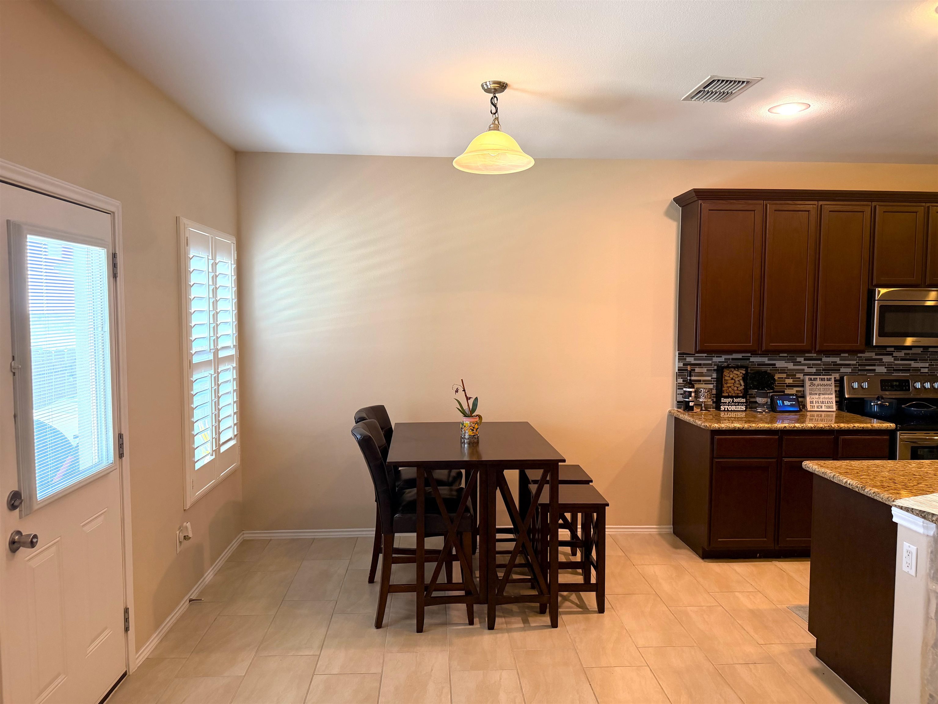 119 Date Palm Dr. Property Photo 16