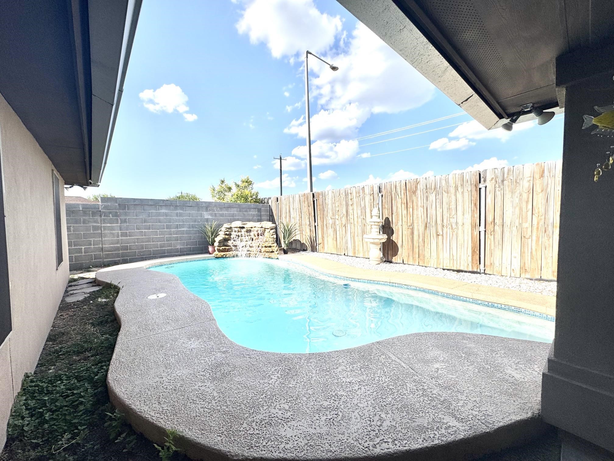 1103 Huber St Property Photo 15