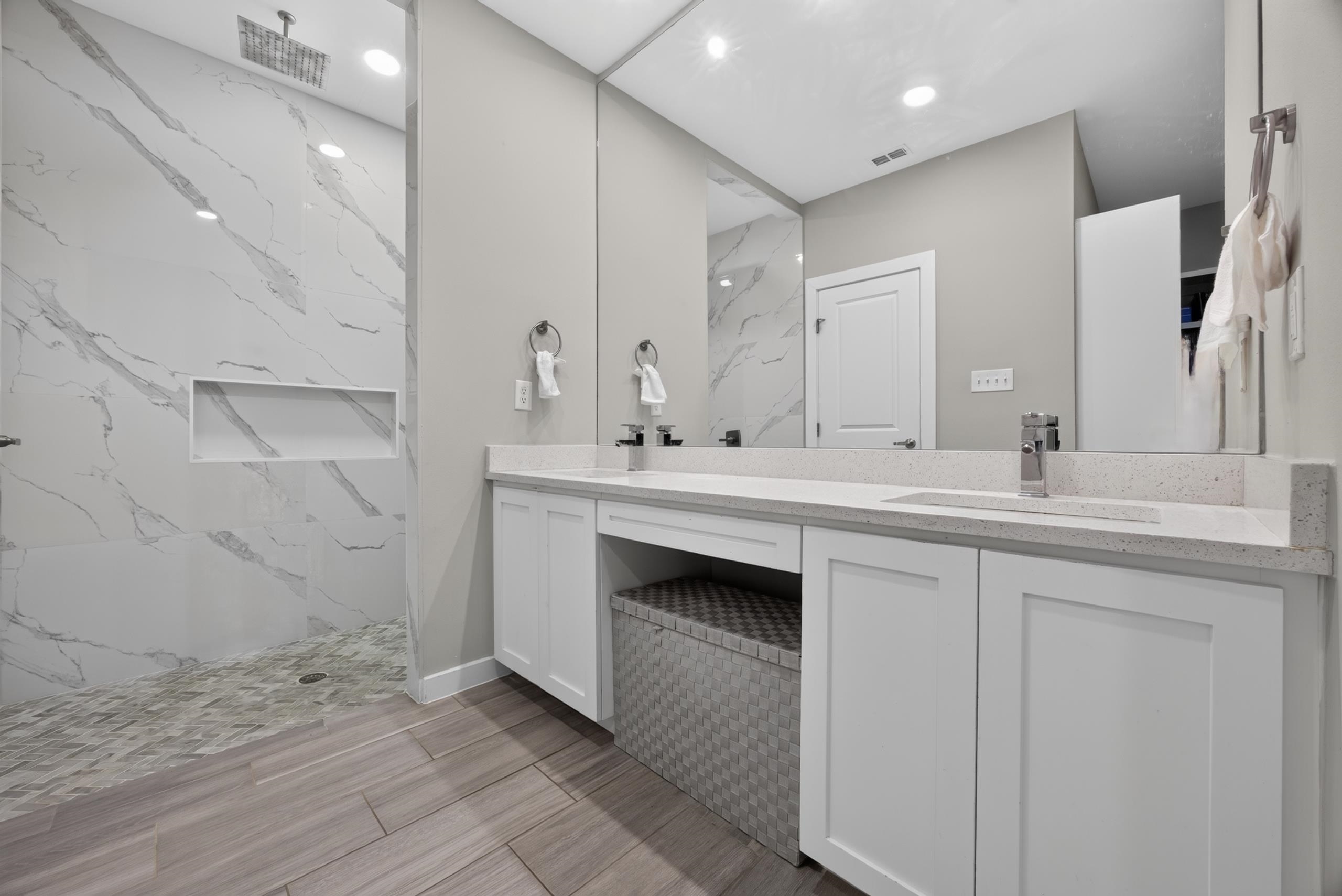 1616 Jerez Lp. Property Photo 20