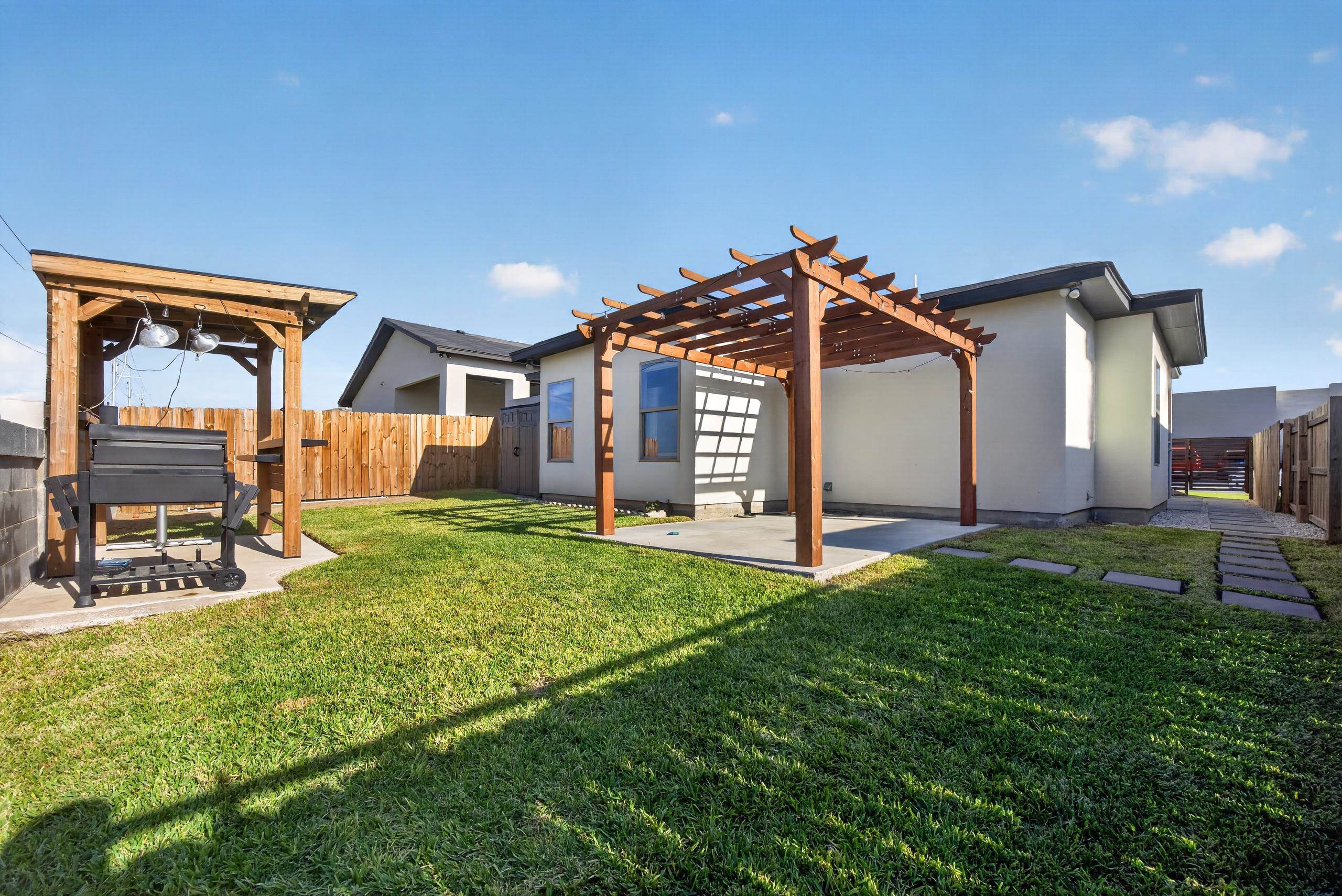 1616 Jerez Lp. Property Photo 22
